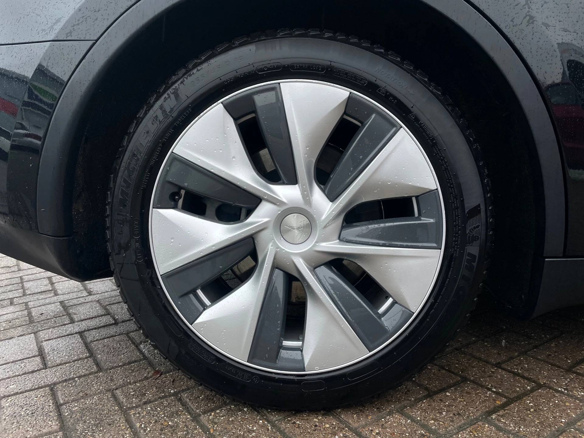 Hoofdafbeelding Tesla Model Y