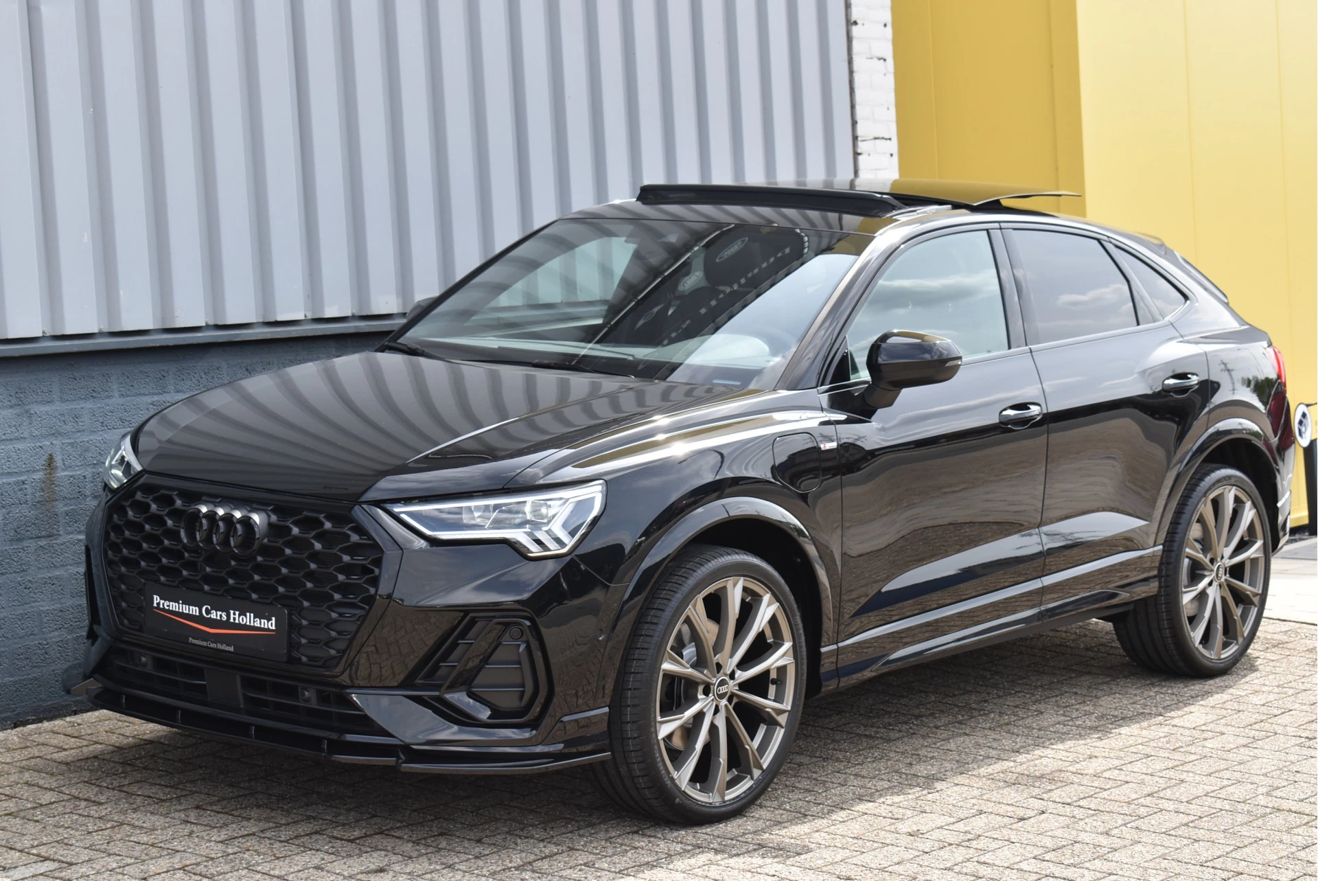 Hoofdafbeelding Audi Q3