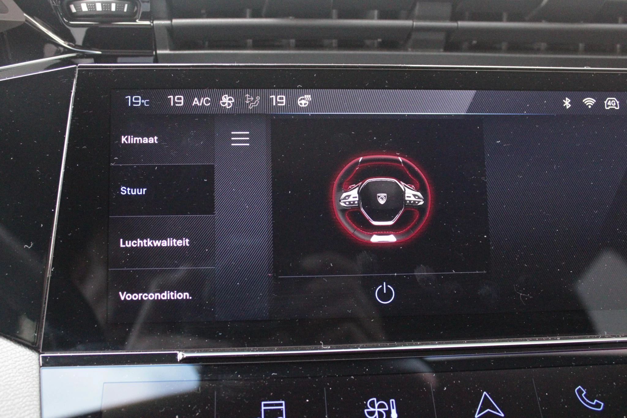 Hoofdafbeelding Peugeot 408