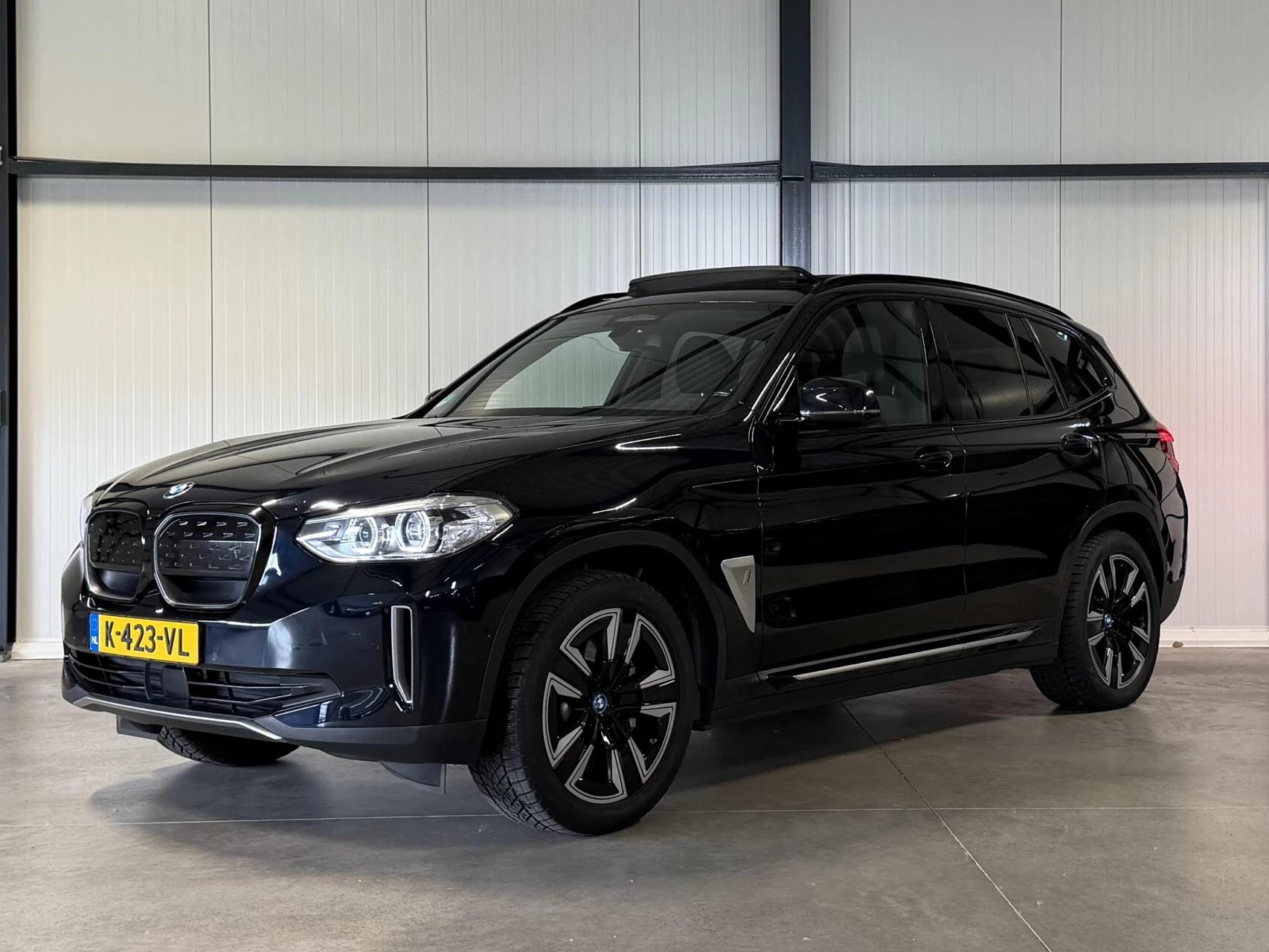 Hoofdafbeelding BMW iX3