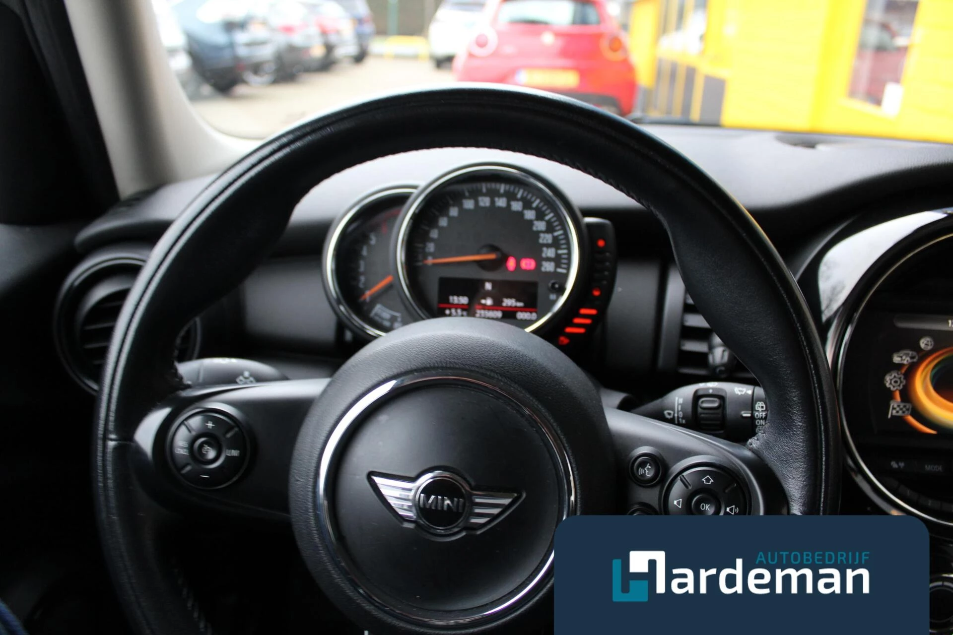 Hoofdafbeelding MINI One