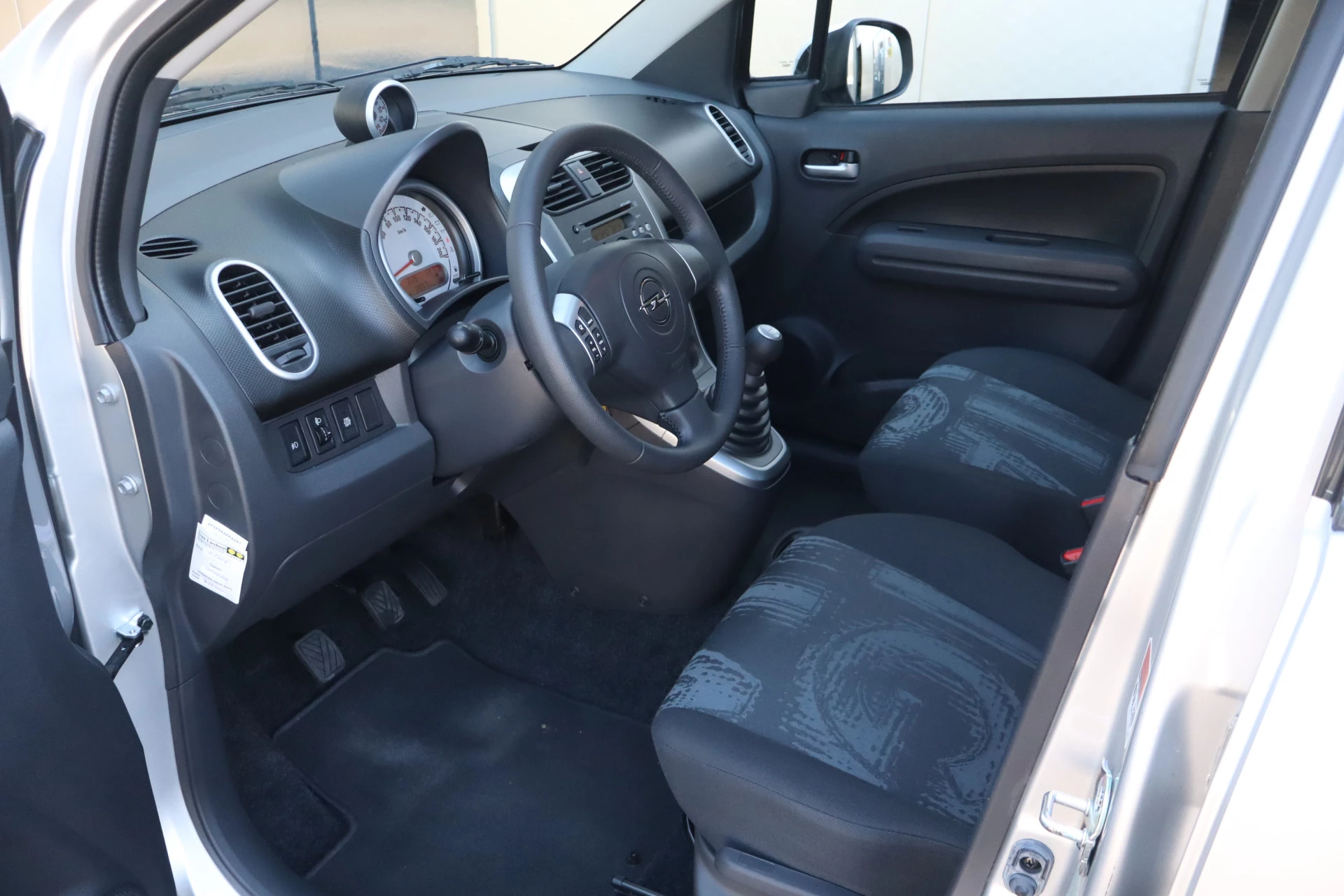 Hoofdafbeelding Opel Agila