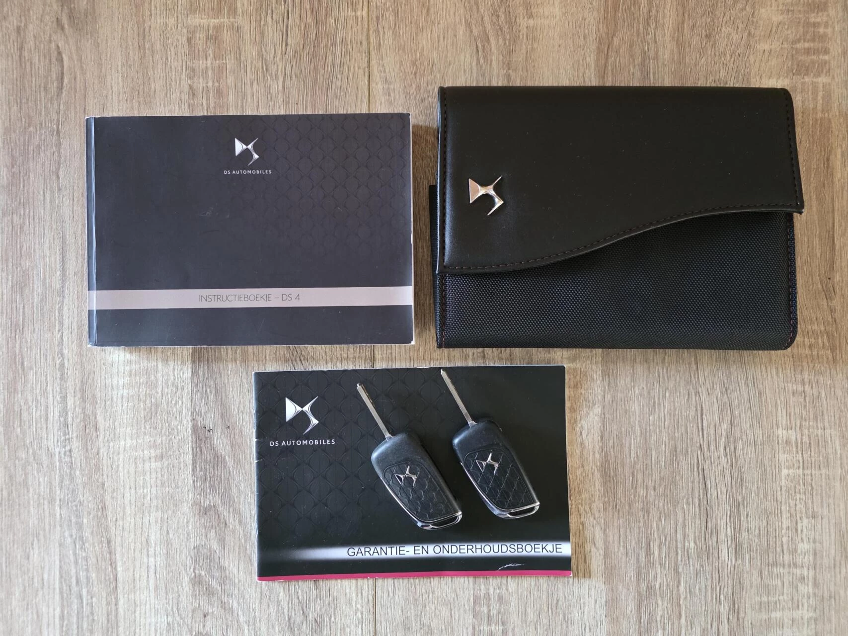 Hoofdafbeelding DS DS 4