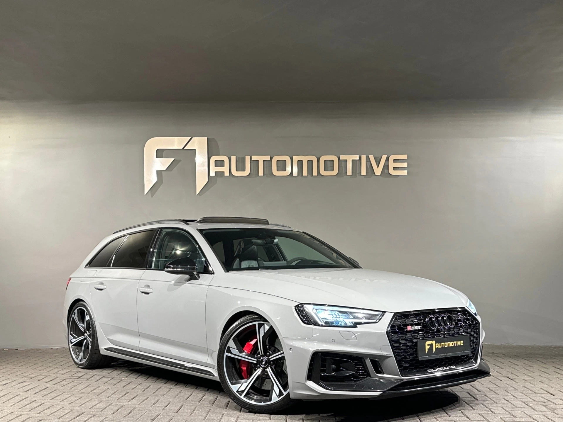 Hoofdafbeelding Audi RS4