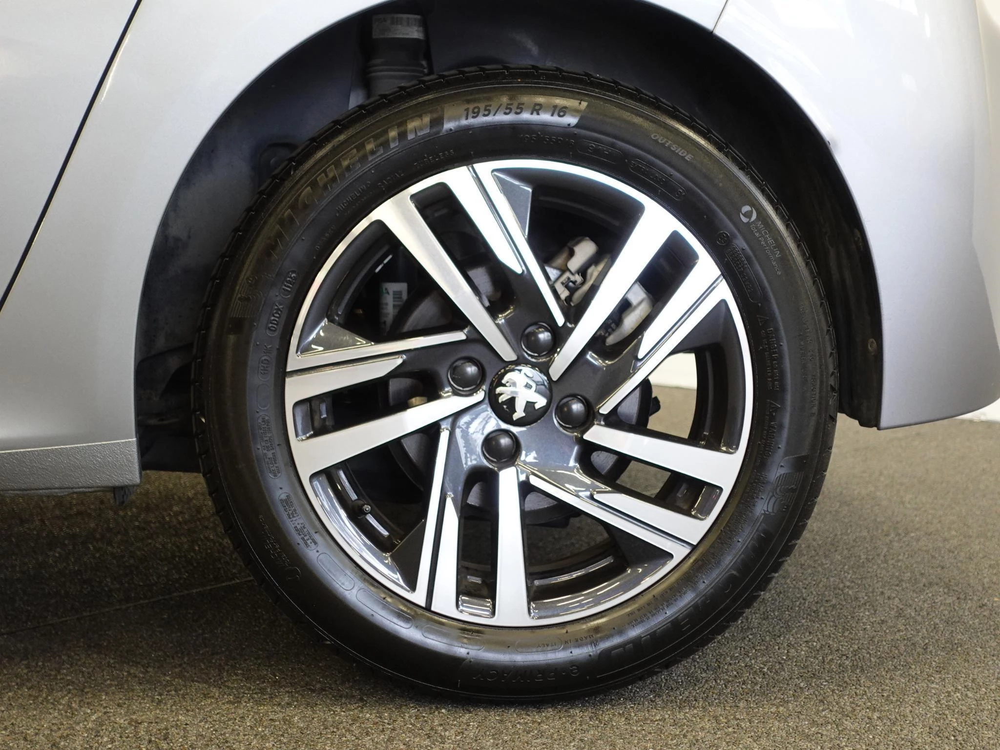 Hoofdafbeelding Peugeot 208