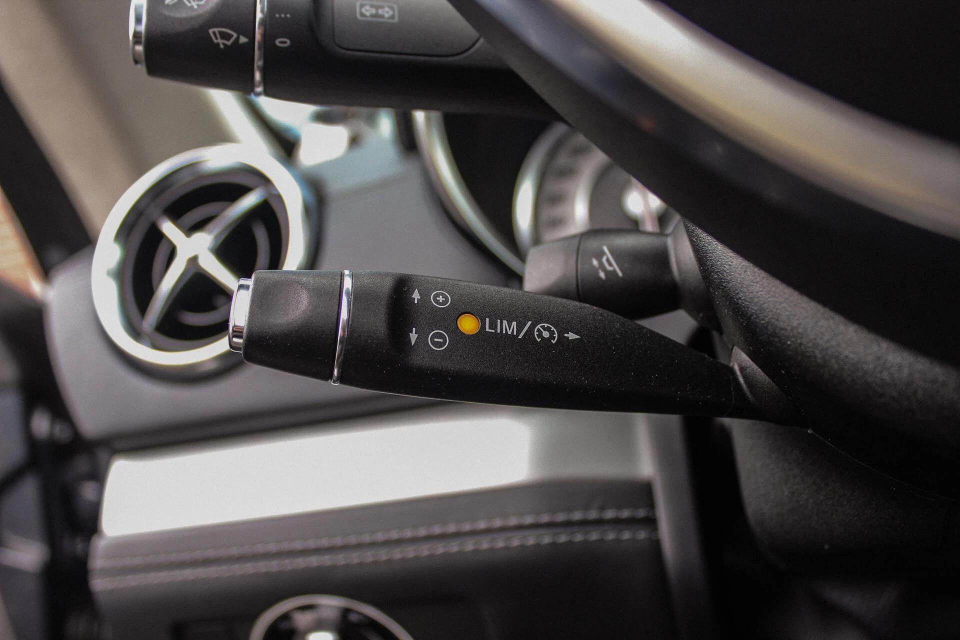 Hoofdafbeelding Mercedes-Benz SL