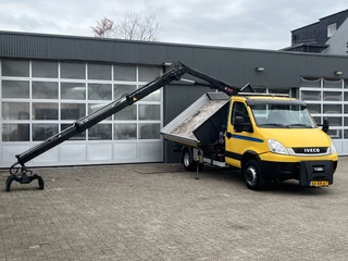 Iveco Daily 65C15 Laadkraan Drie Zijdenkipper4050kg laadvermogen 2-Persoons Open laadbak Pick-up P-up Bakwagen Nido aansluiting Luchtvering Euro 5 Kieper Kipper kipper PTO aansluiting 3-Zijdenkipper kipper 3Z 