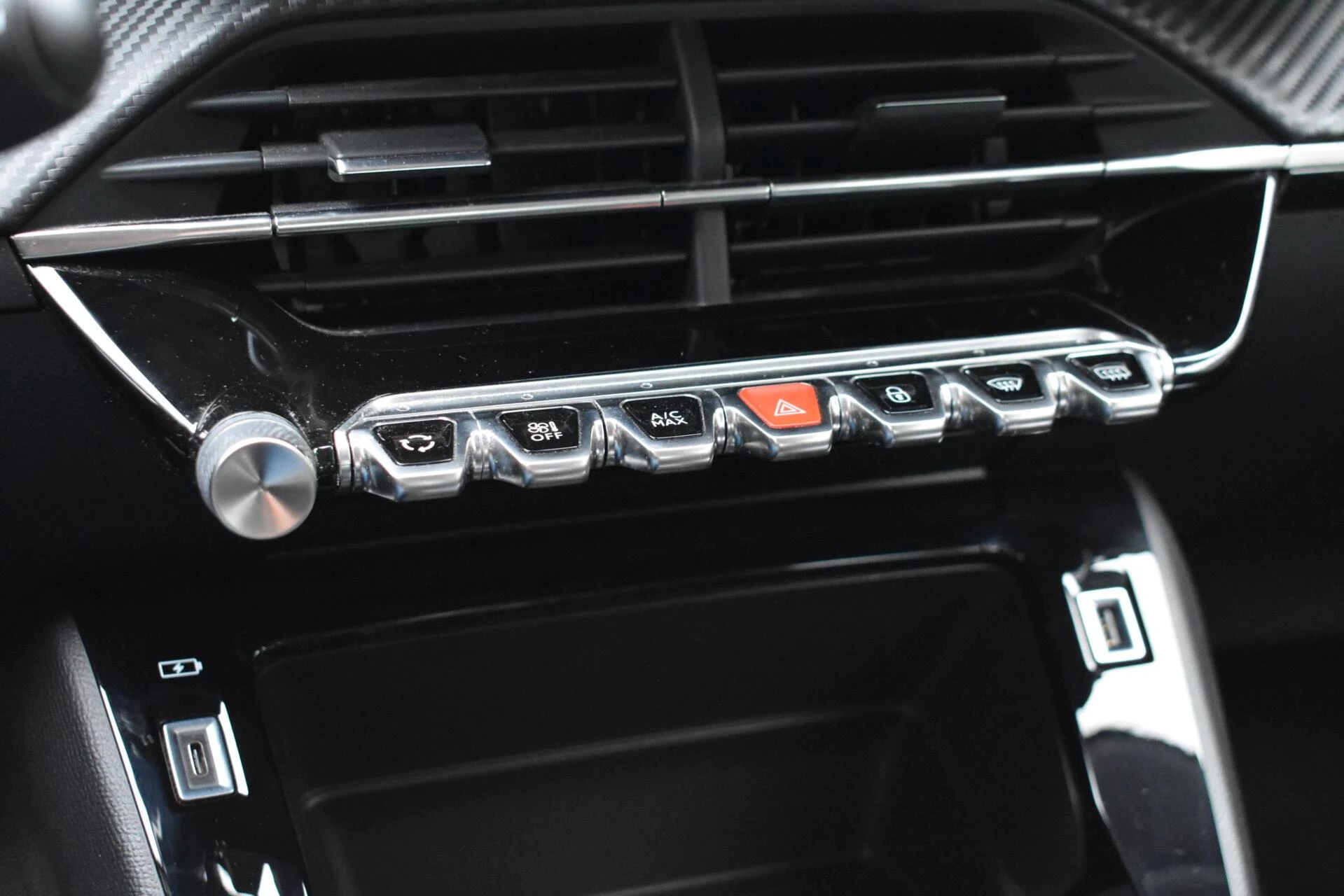 Hoofdafbeelding Peugeot e-208