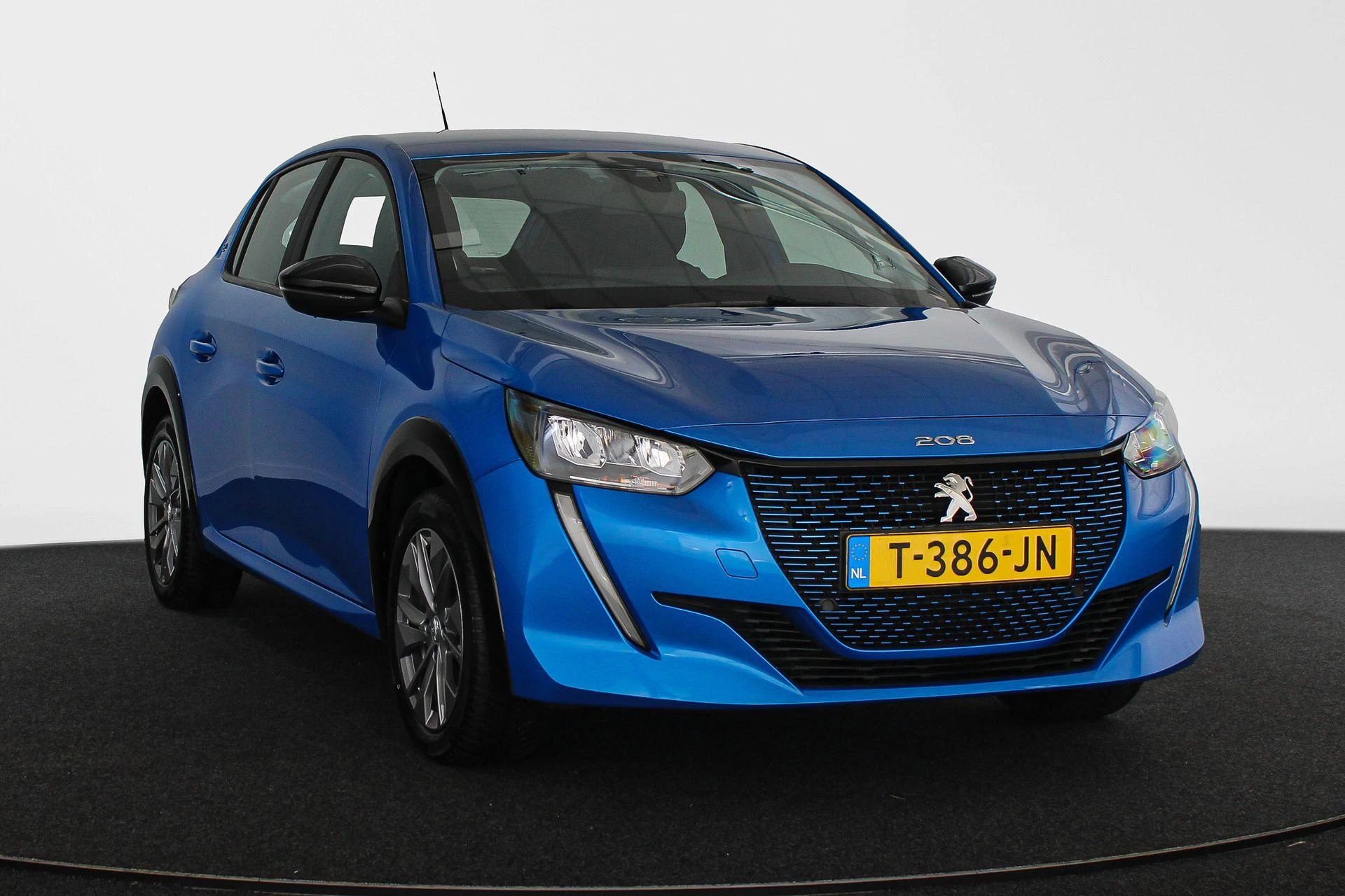 Hoofdafbeelding Peugeot e-208