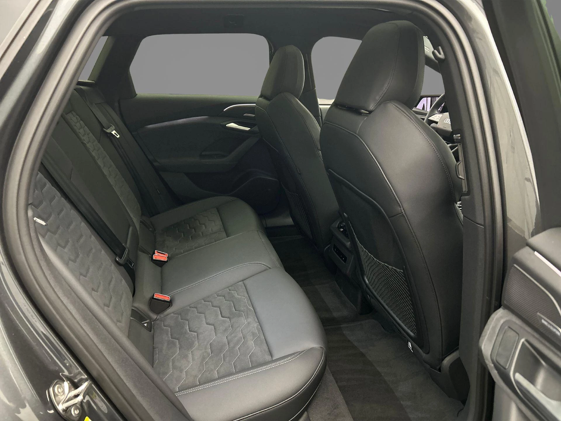 Hoofdafbeelding Audi A6 Avant e-tron