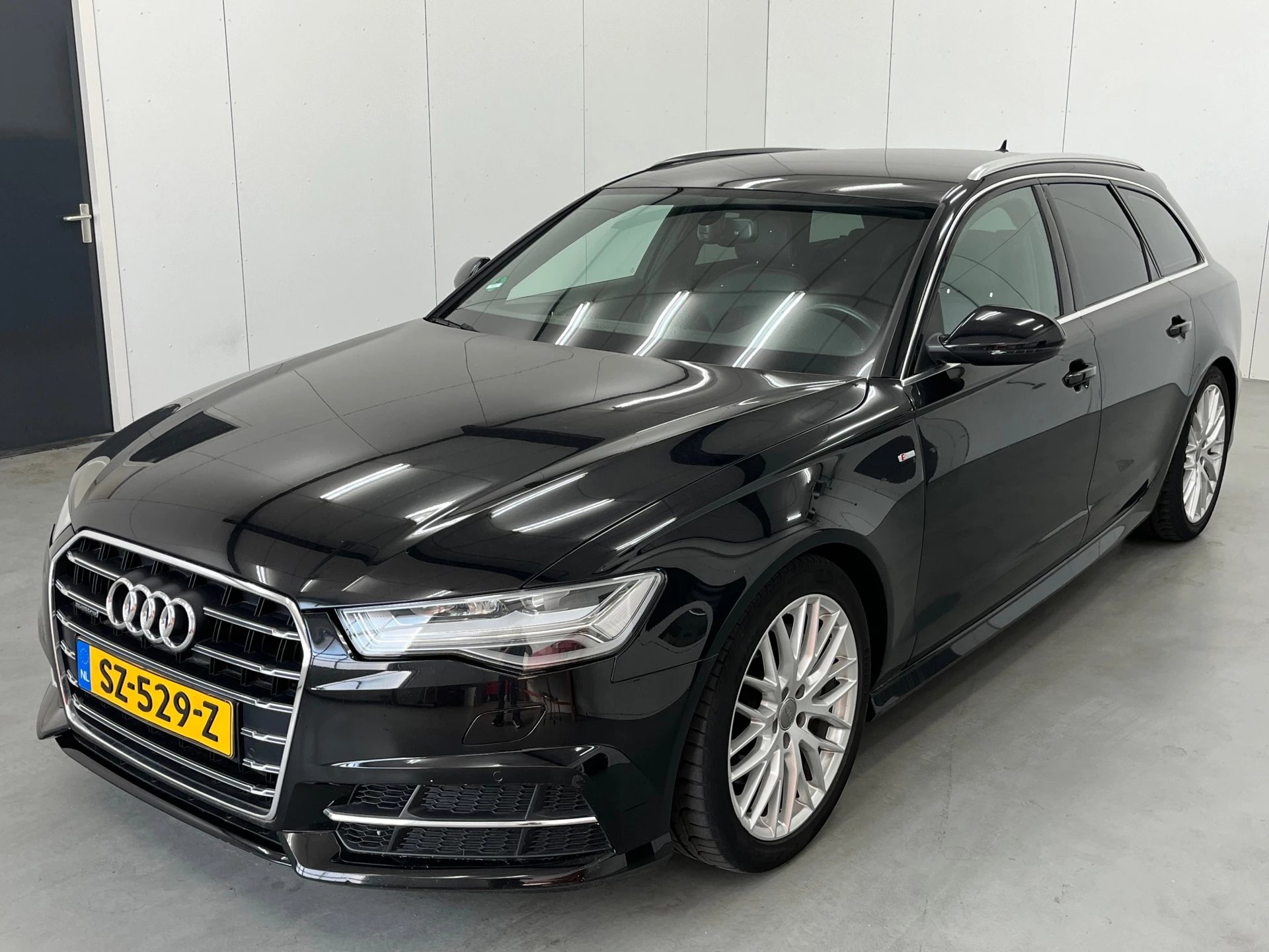 Hoofdafbeelding Audi A6