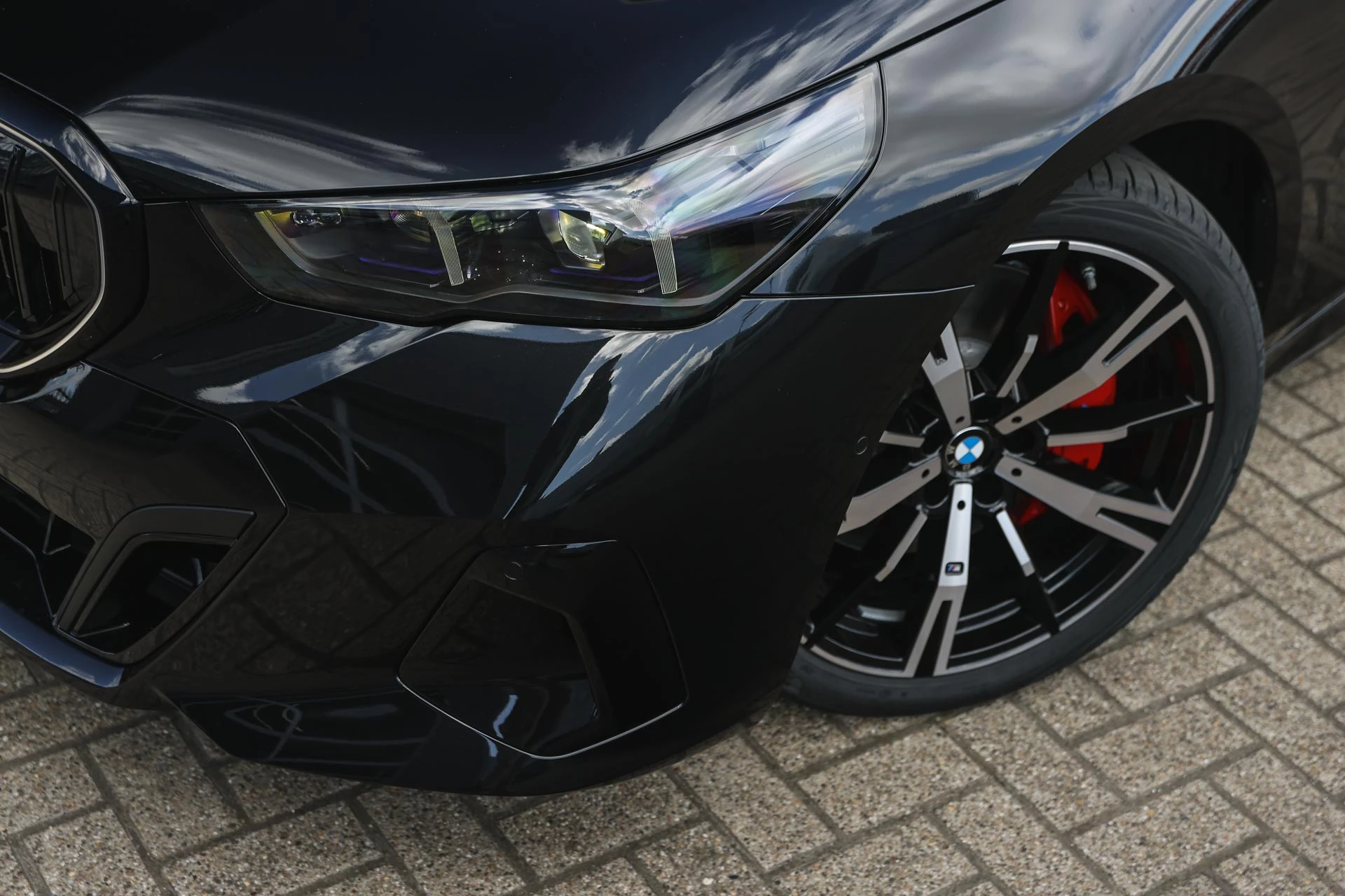 Hoofdafbeelding BMW i5