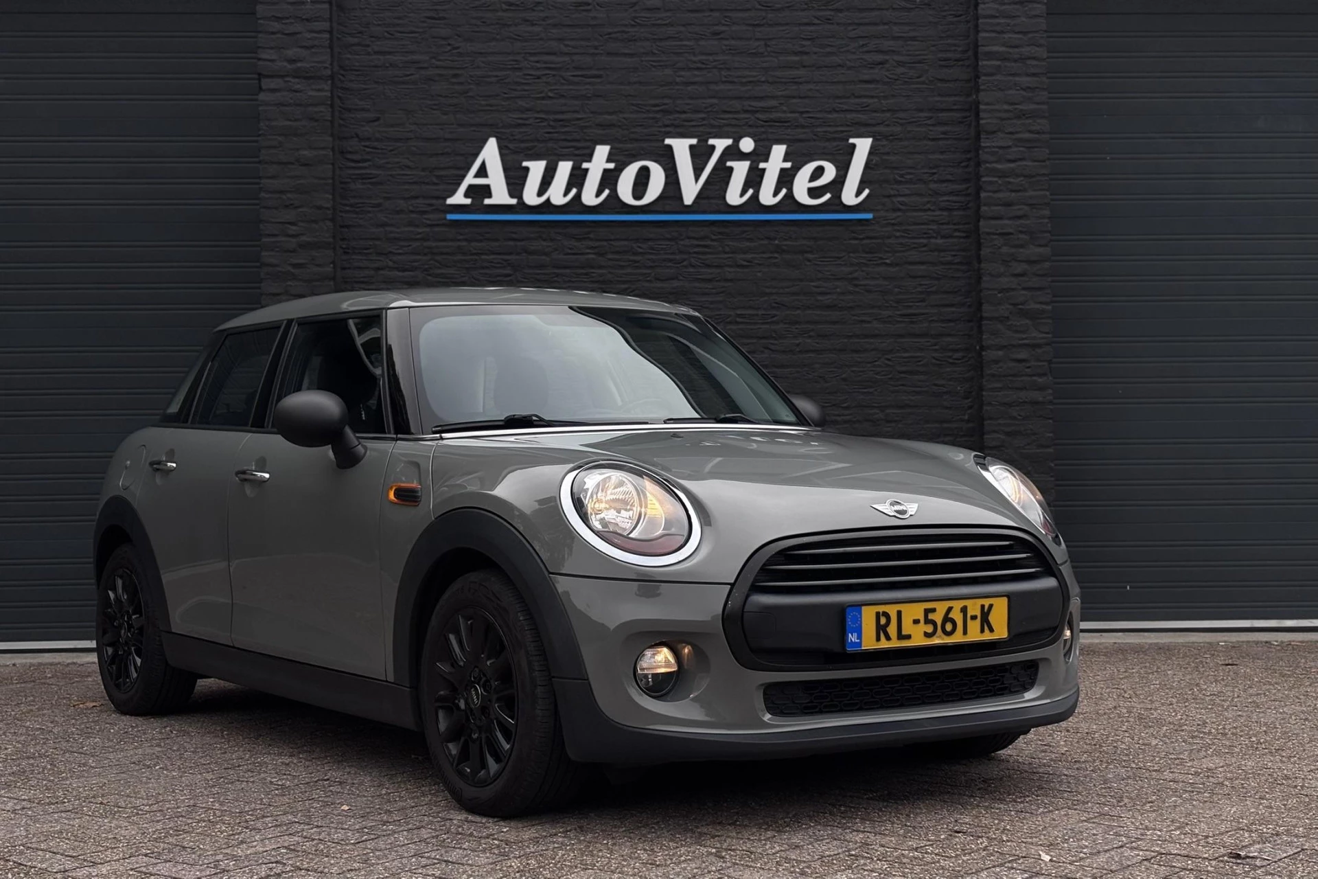 Hoofdafbeelding MINI One