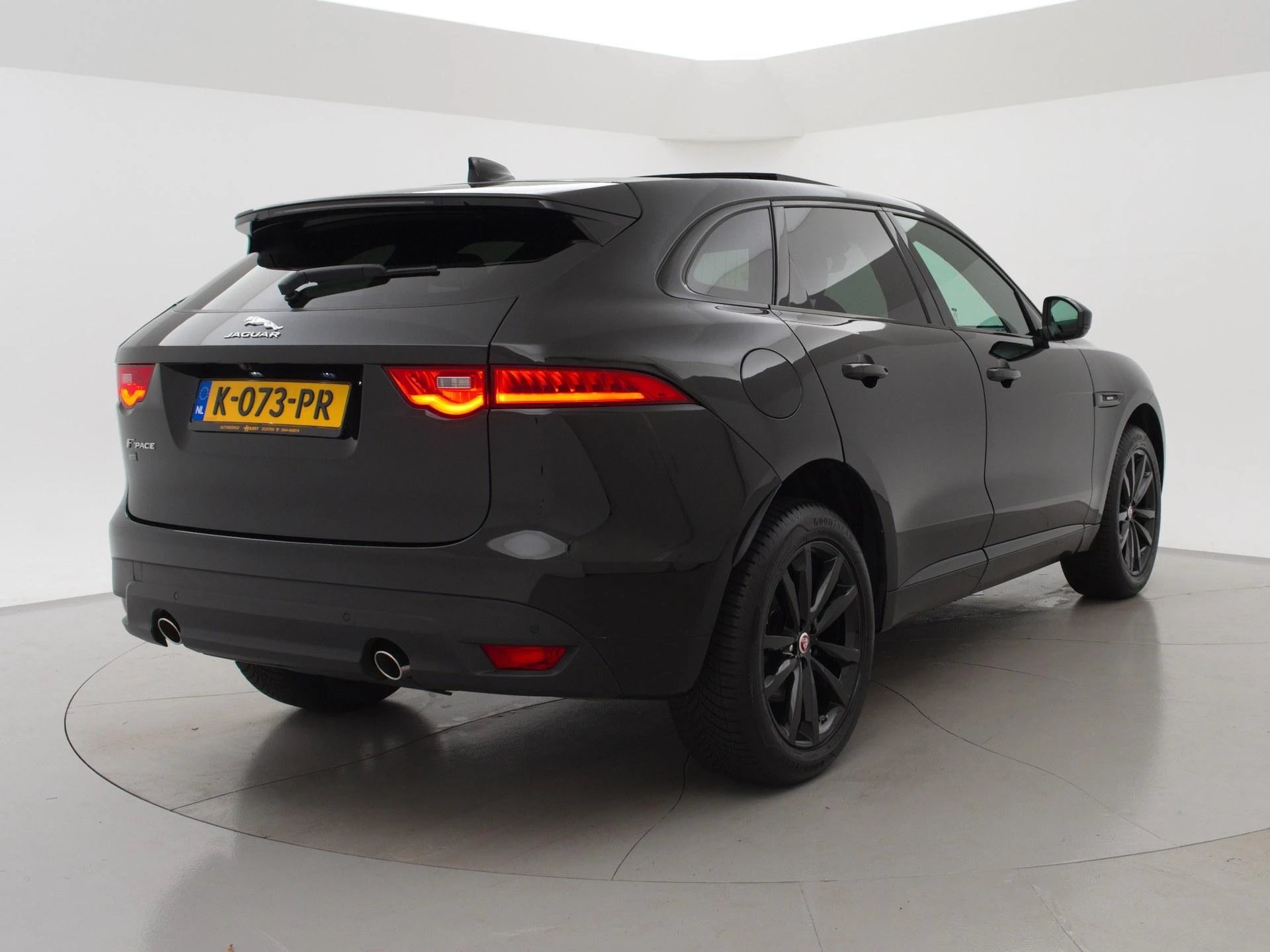 Hoofdafbeelding Jaguar F-PACE