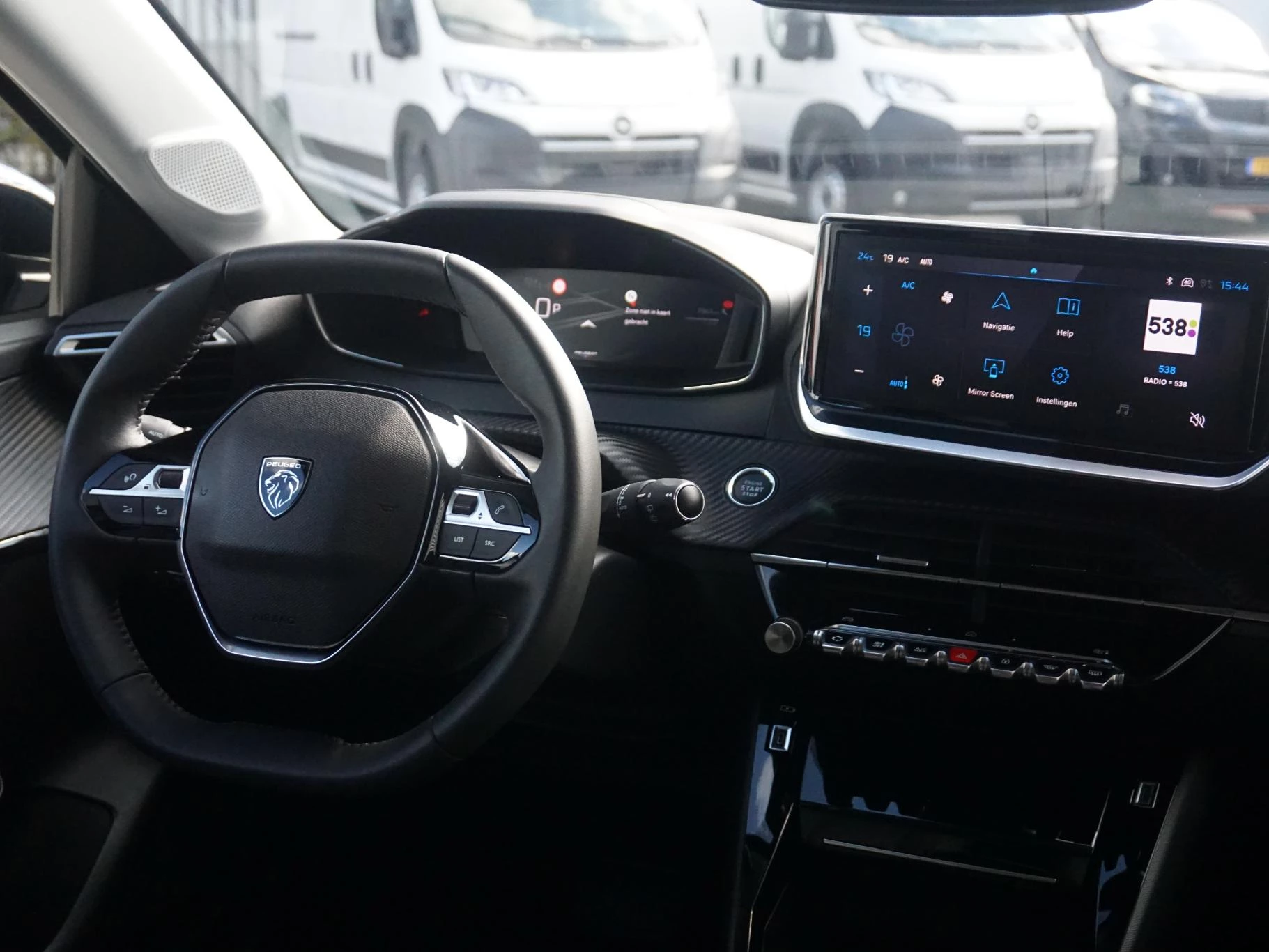 Hoofdafbeelding Peugeot e-208