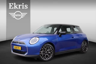 Hoofdafbeelding MINI 3-deurs Mini Mini Cooper E Favoured L 40.7 kWh 18 inch/ Stuurwiel verwarming/ Comfort Access/ panoramadak/ Harman-Kardon/ Panoramadak