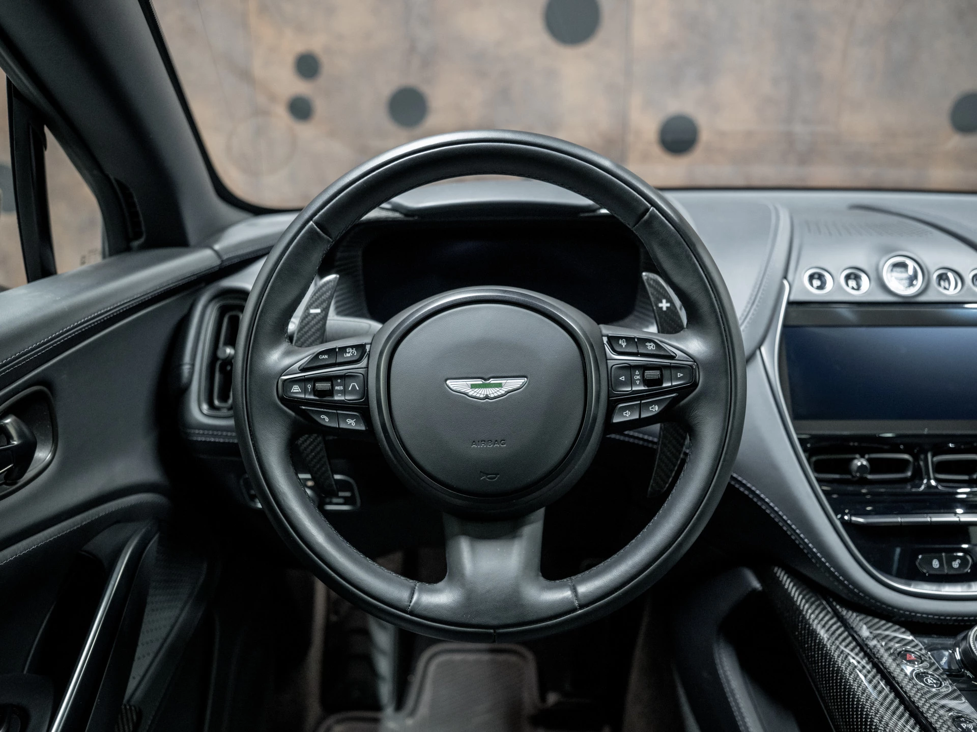 Hoofdafbeelding Aston Martin DBX