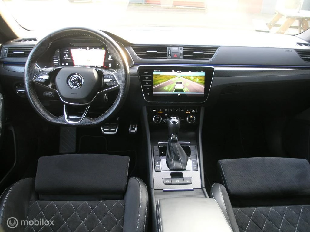 Hoofdafbeelding Škoda Superb