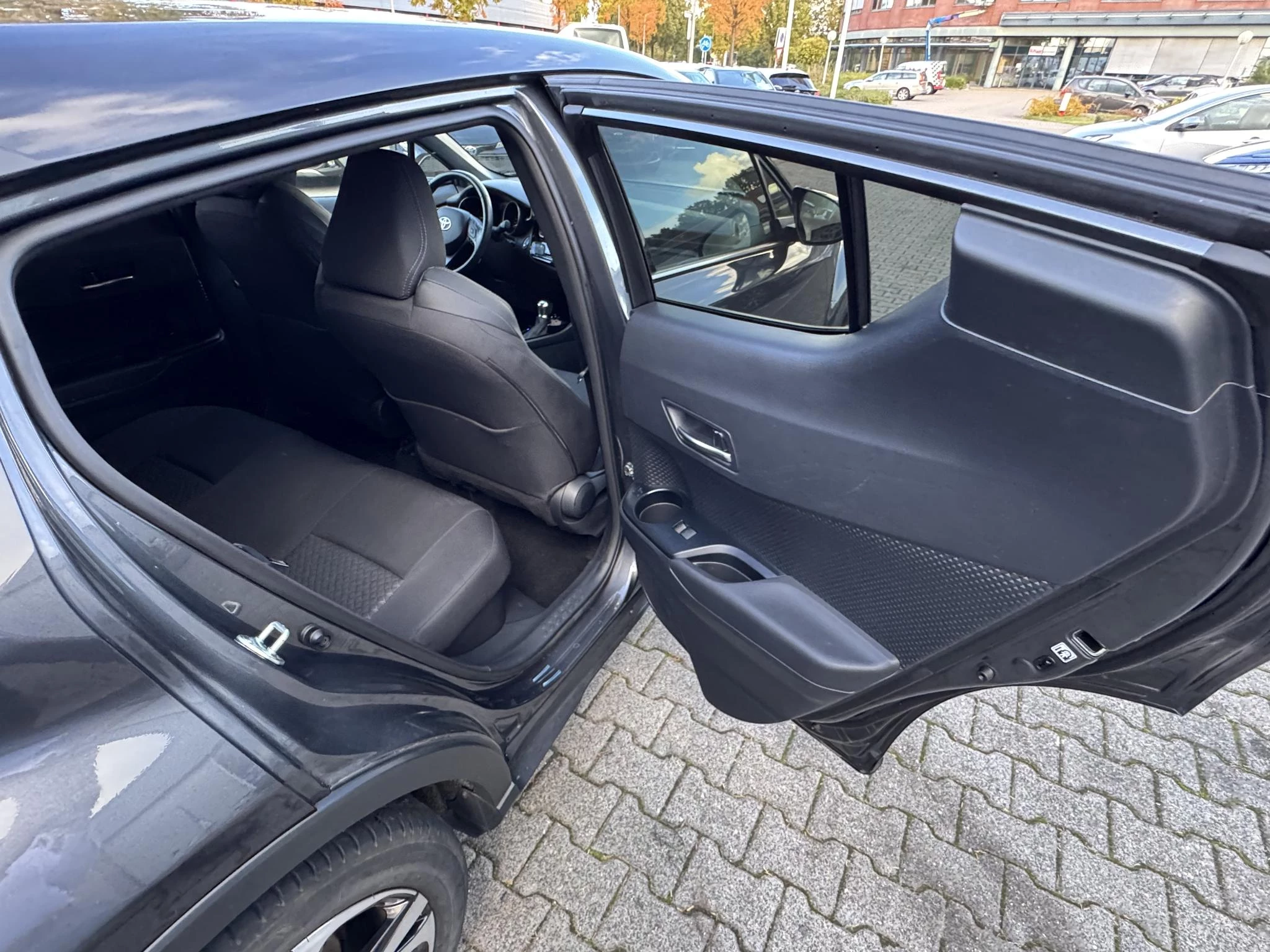 Hoofdafbeelding Toyota C-HR