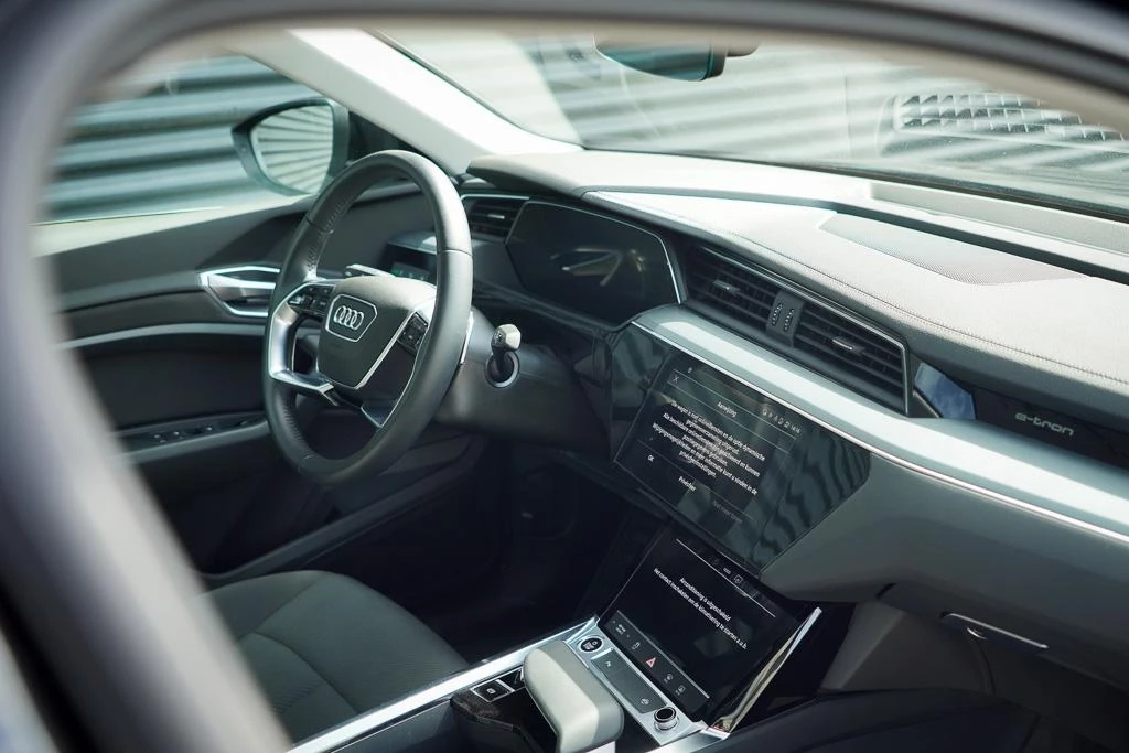 Hoofdafbeelding Audi e-tron