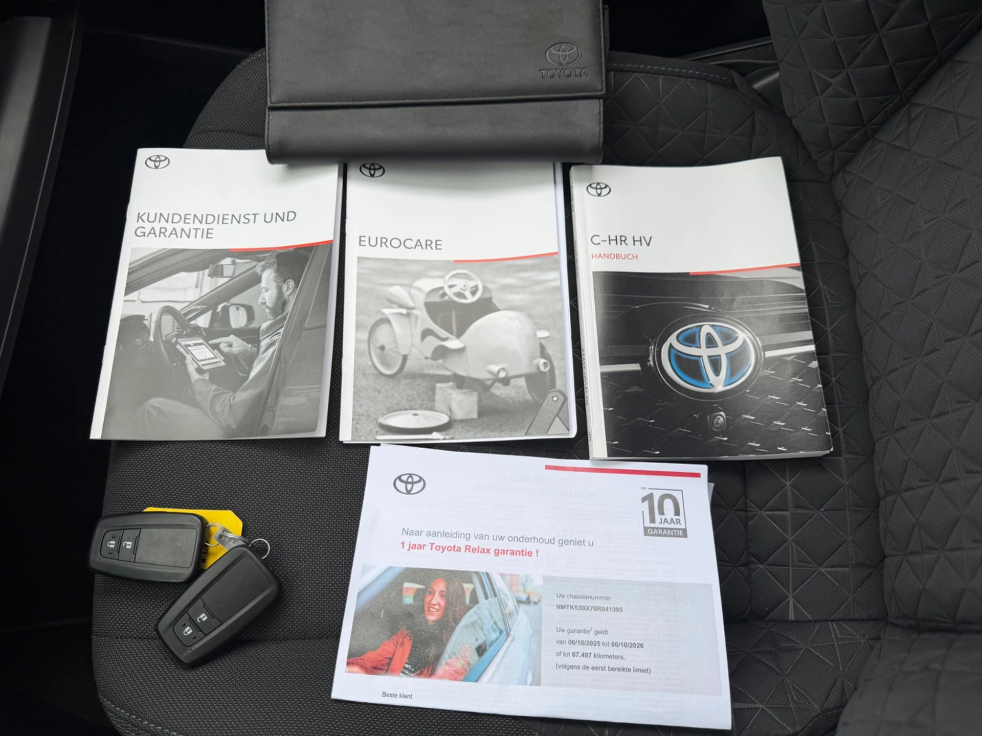 Hoofdafbeelding Toyota C-HR