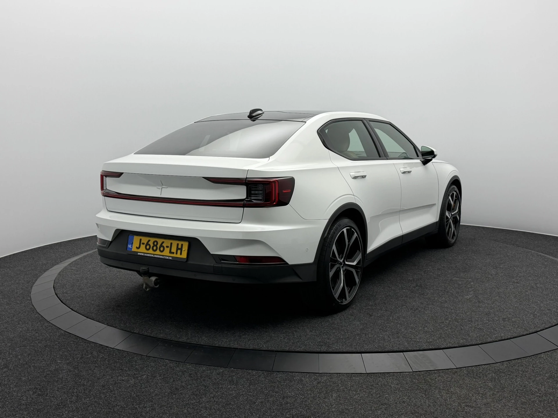 Hoofdafbeelding Polestar 2