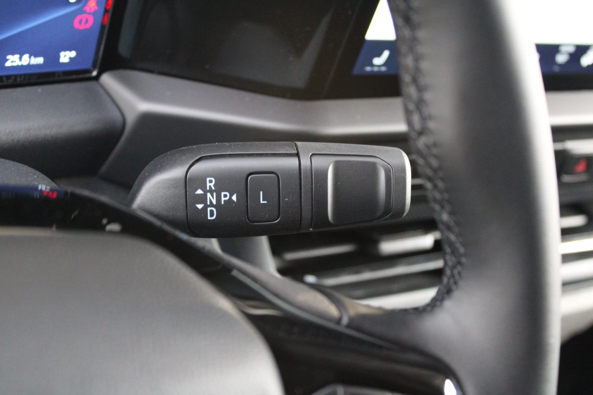 Hoofdafbeelding Ford E-Transit Custom