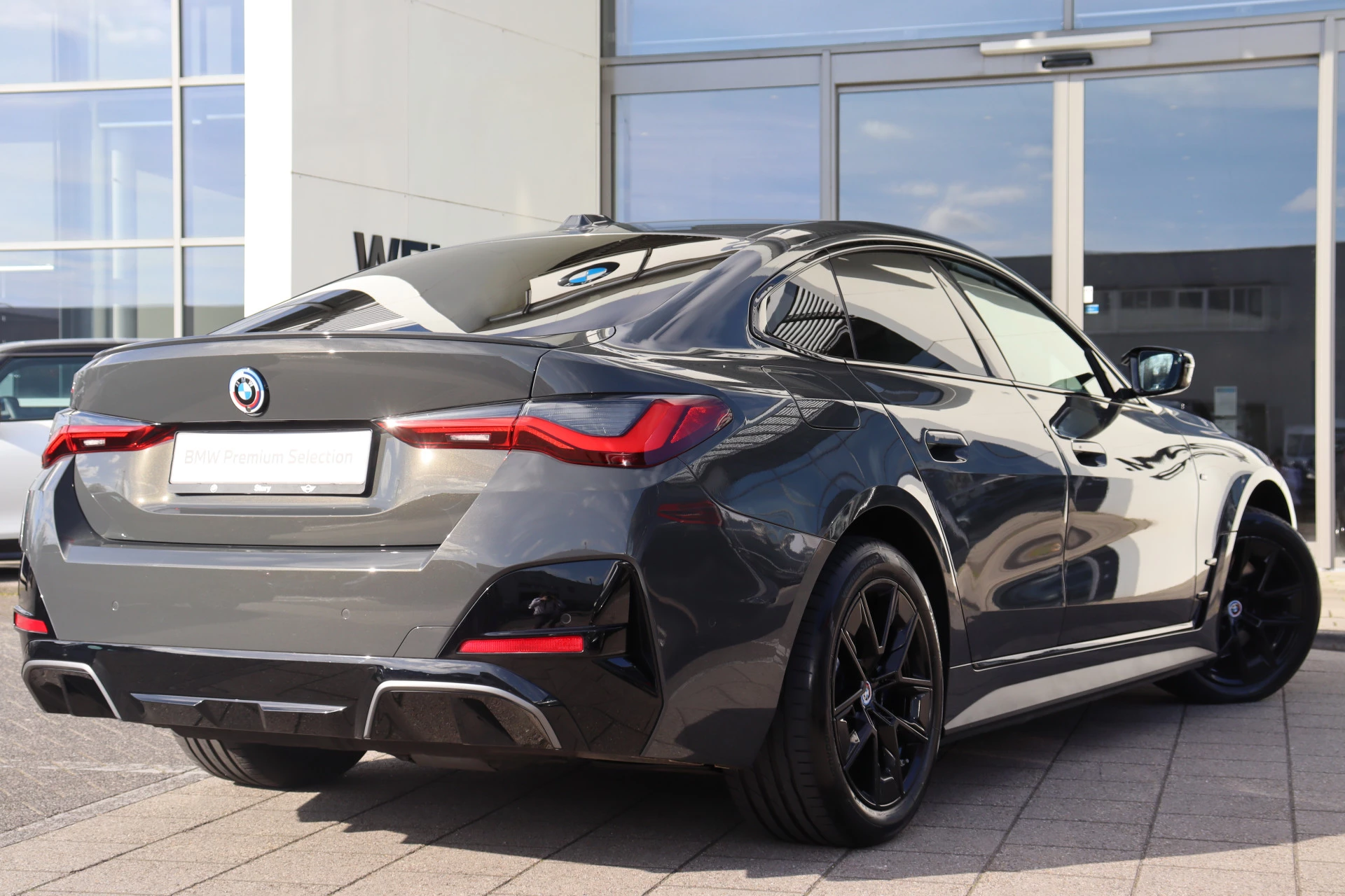 Hoofdafbeelding BMW i4