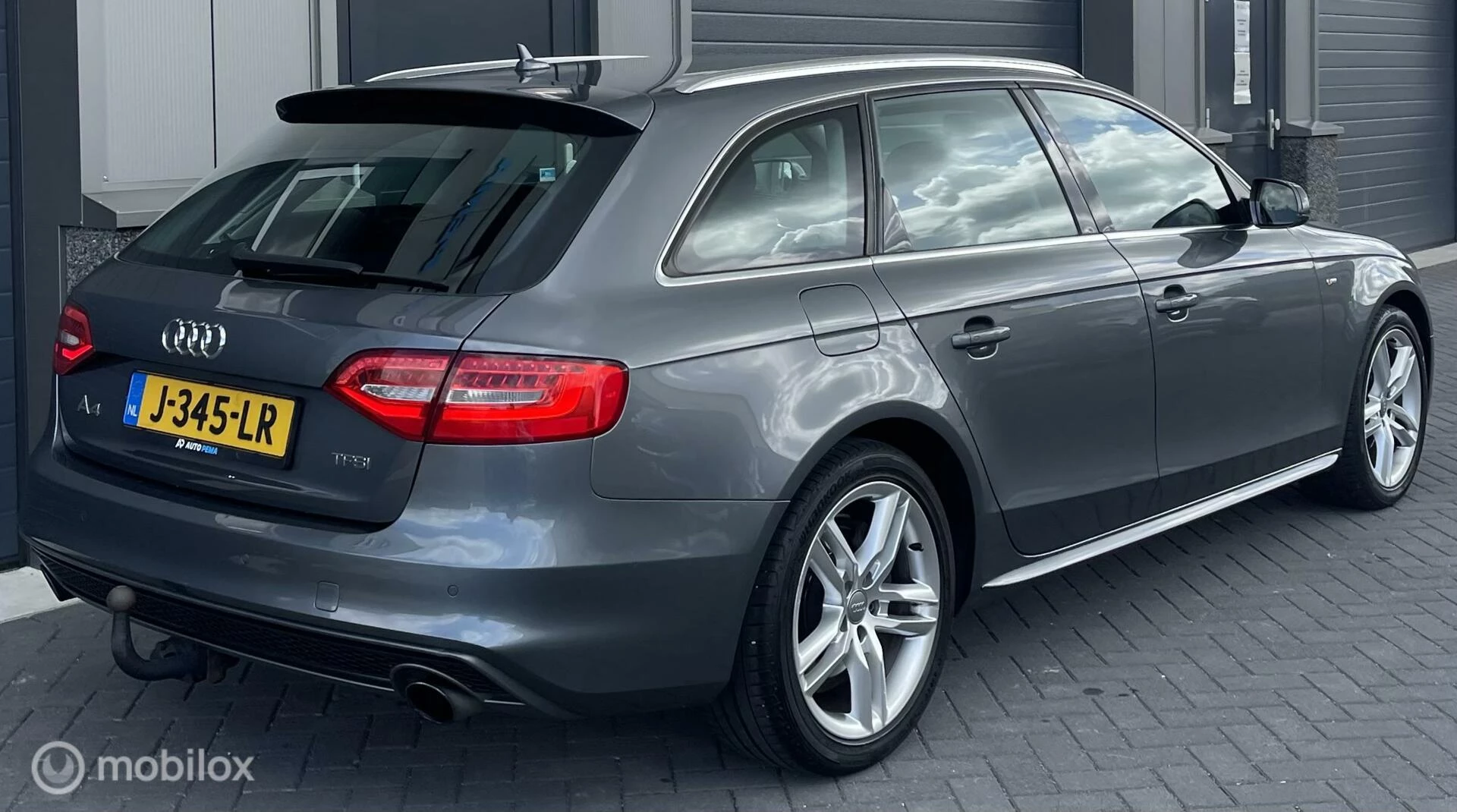 Hoofdafbeelding Audi A4