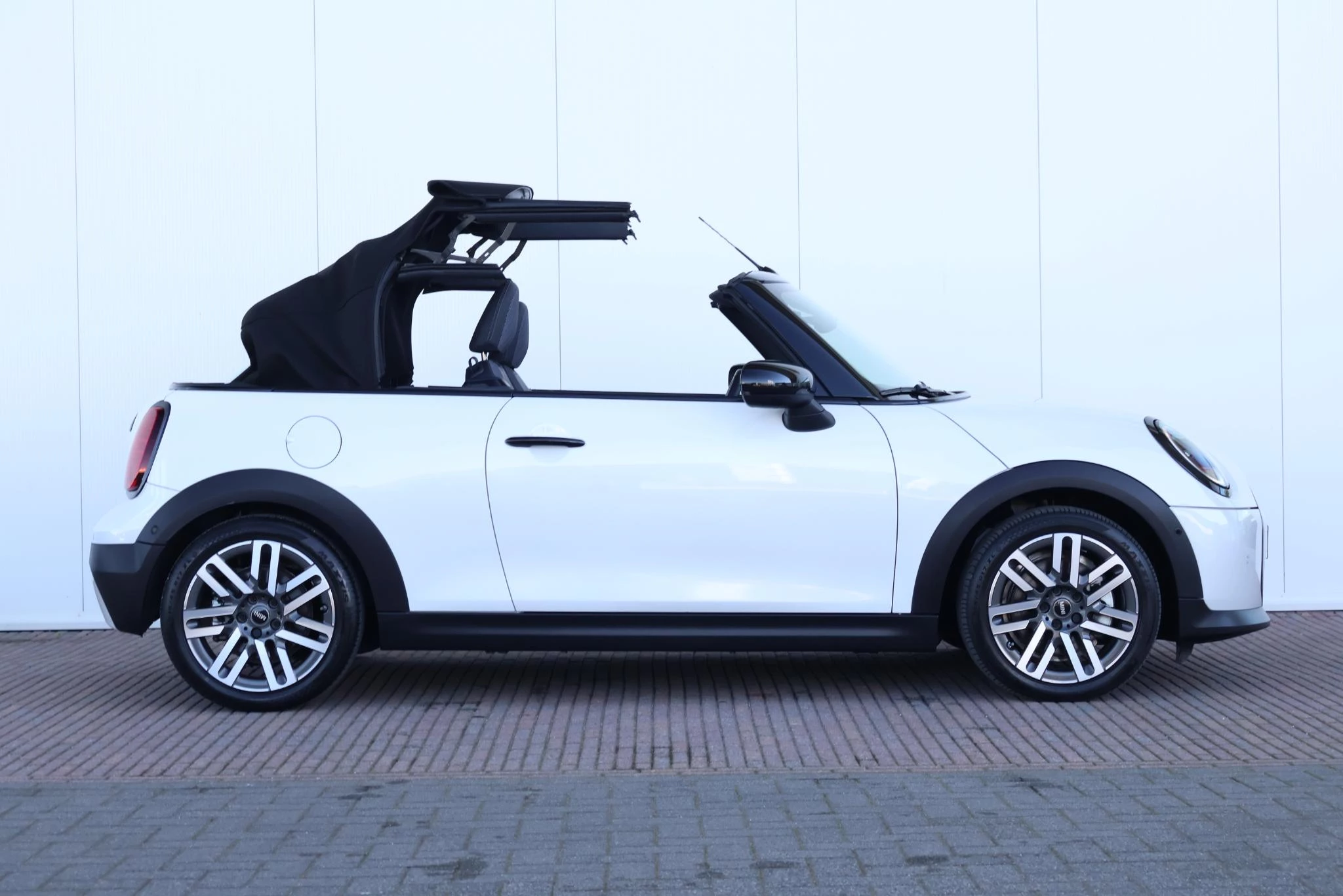 Hoofdafbeelding MINI Cooper Cabrio
