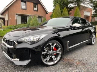 Hoofdafbeelding Kia Stinger Kia Stinger 2.2 CRDI GT-LINE FULL OPTION Panodak LED Harman Kardon Head-up Carplay