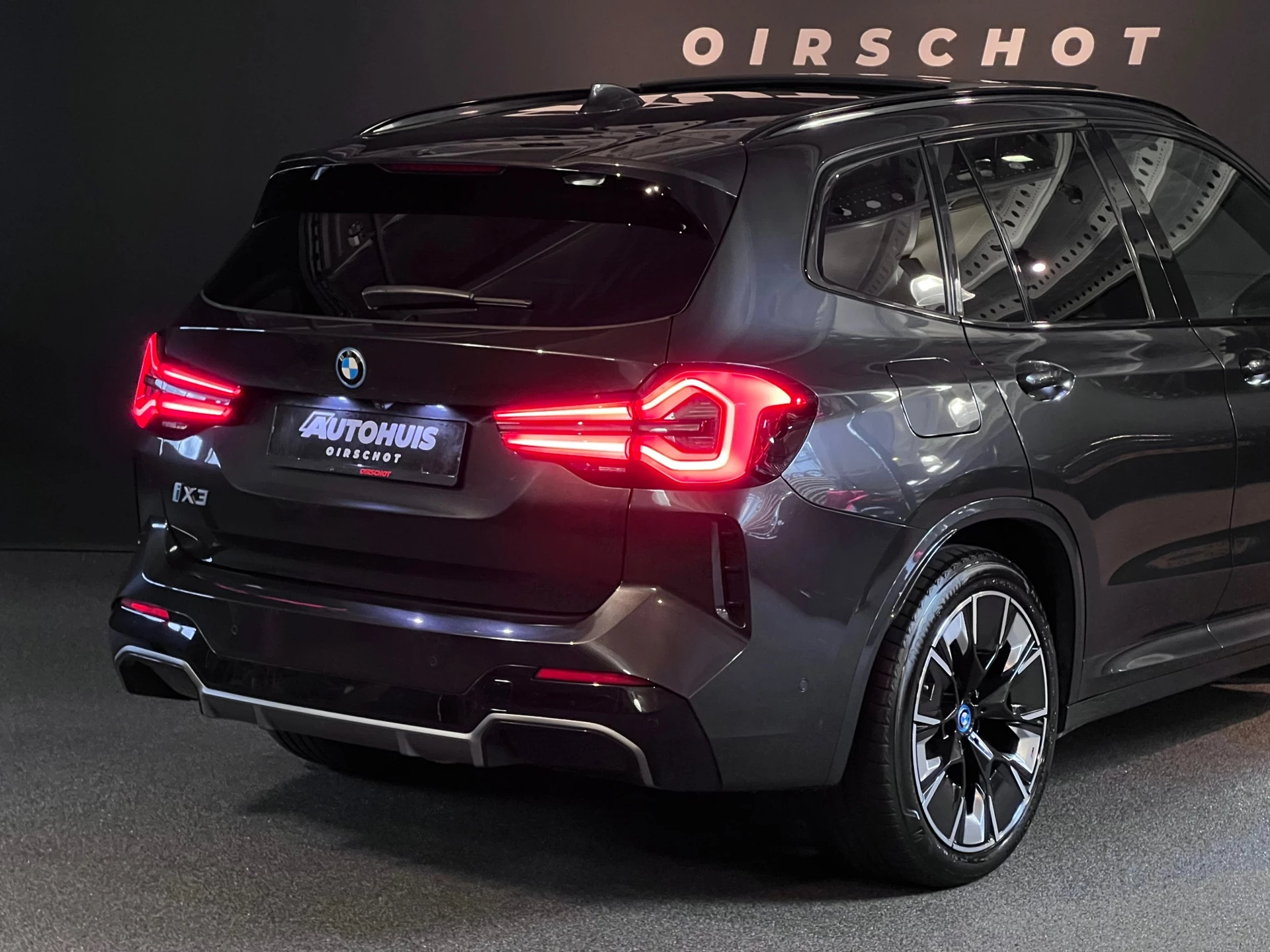 Hoofdafbeelding BMW iX3