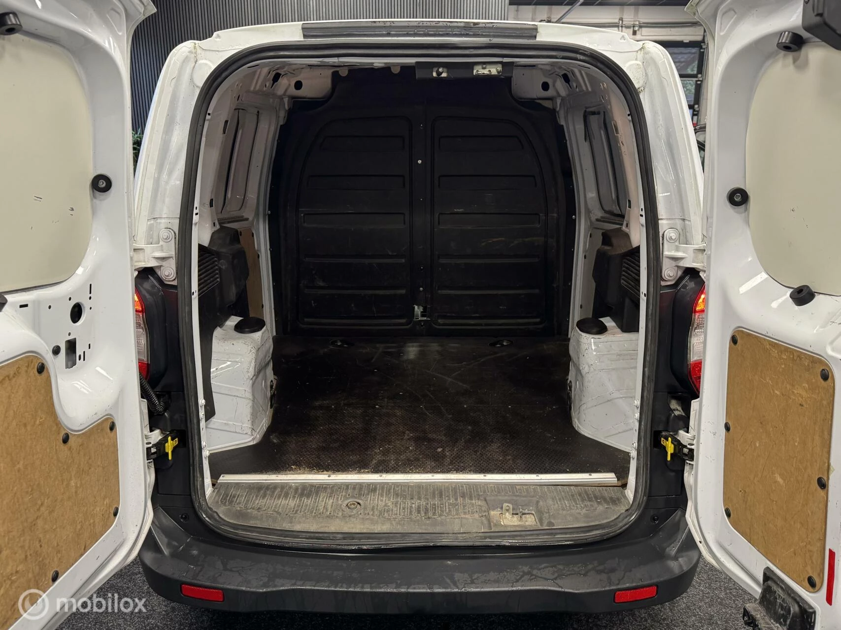 Hoofdafbeelding Ford Transit Courier