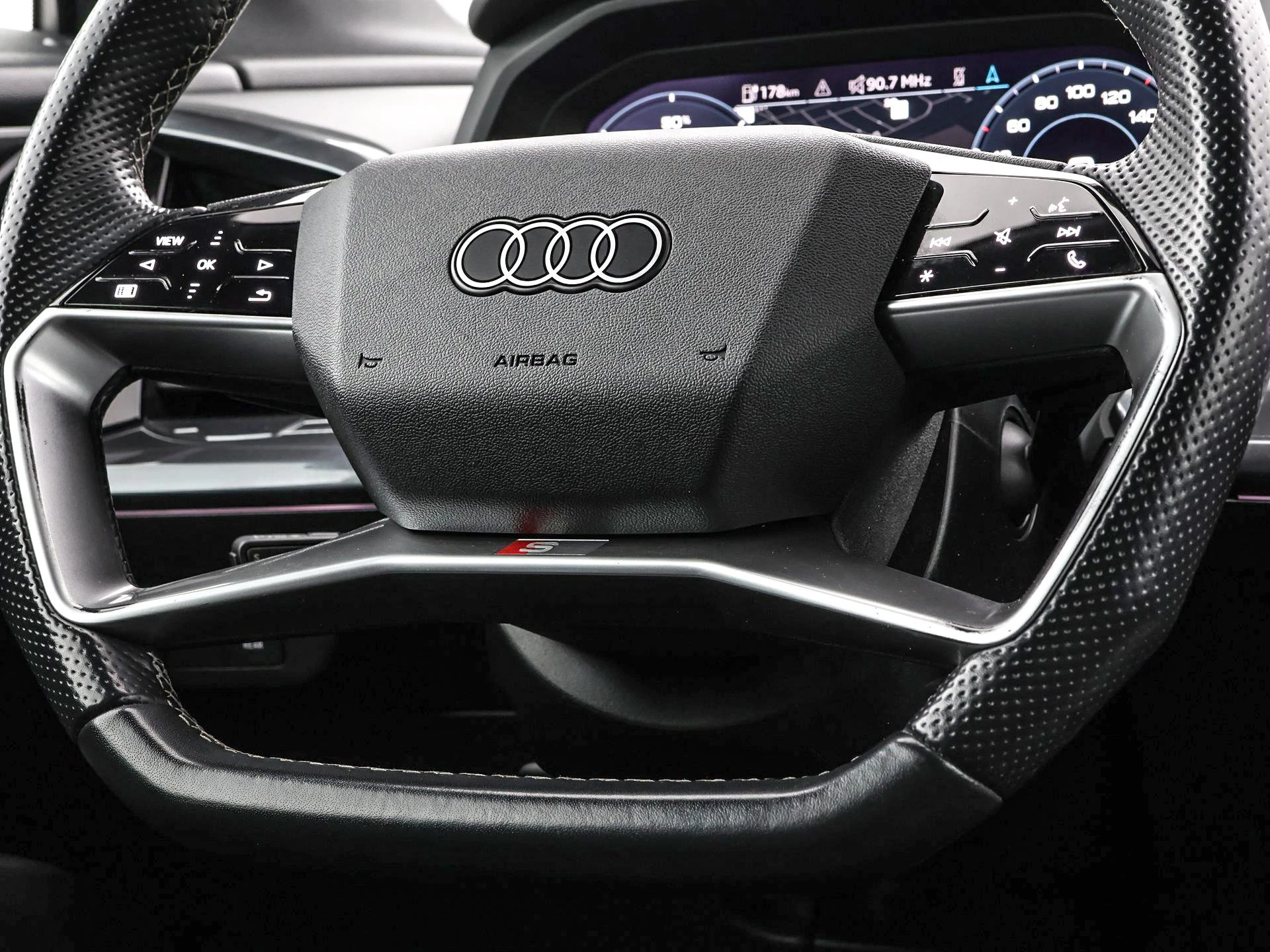 Hoofdafbeelding Audi Q4 e-tron