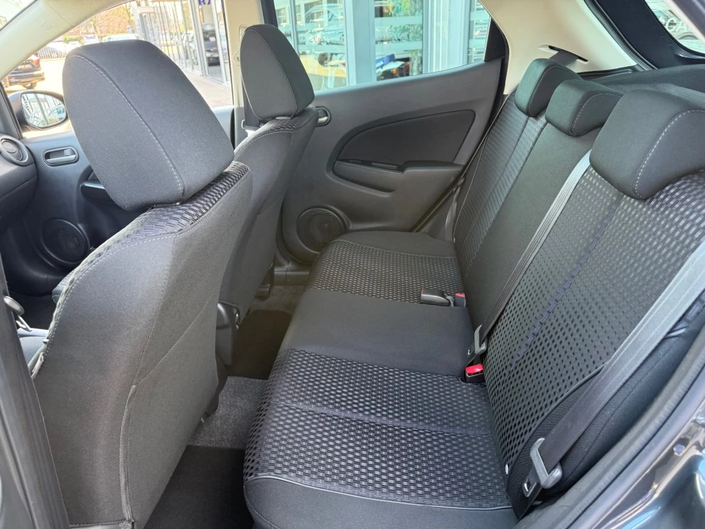 Hoofdafbeelding Mazda 2