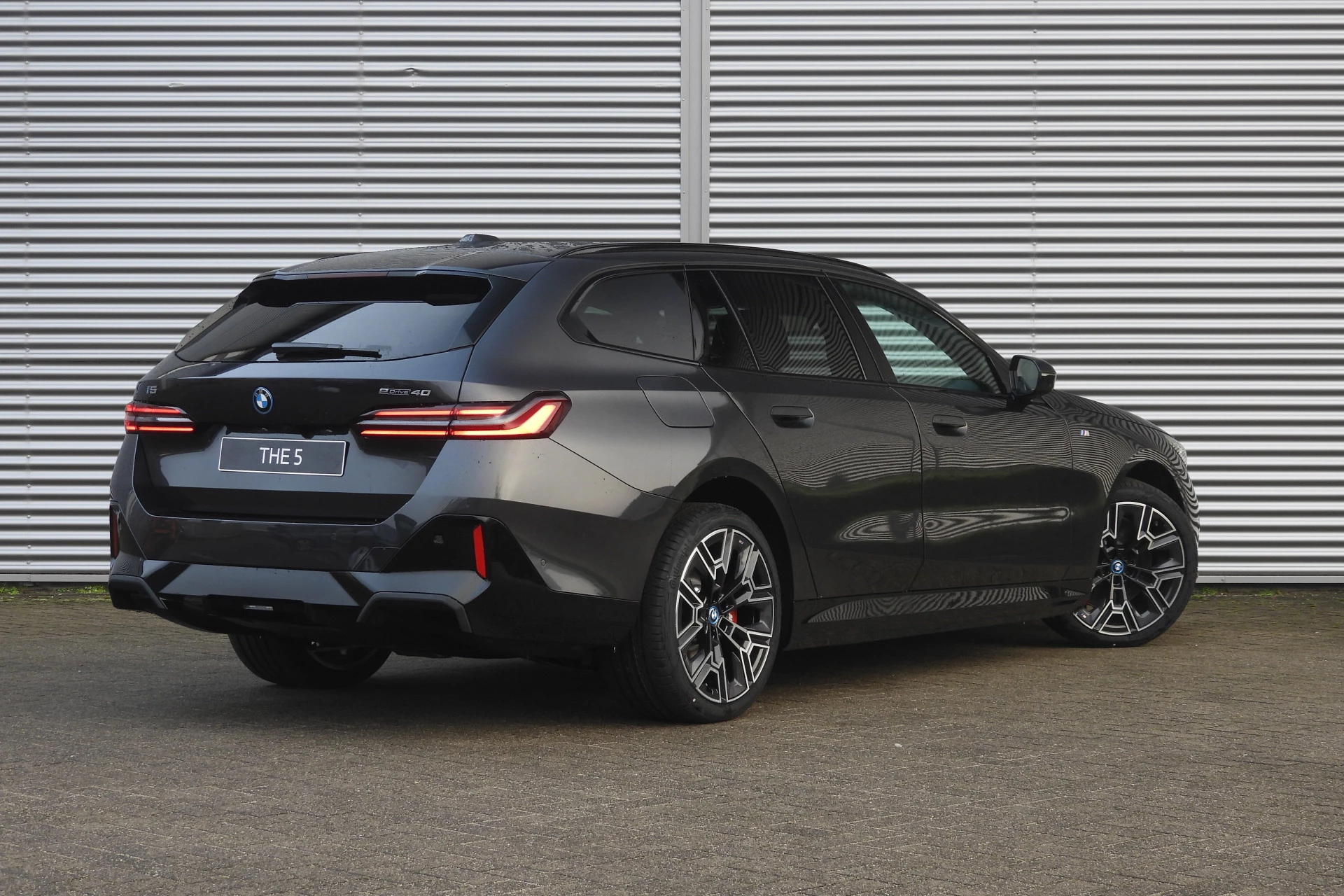 Hoofdafbeelding BMW i5