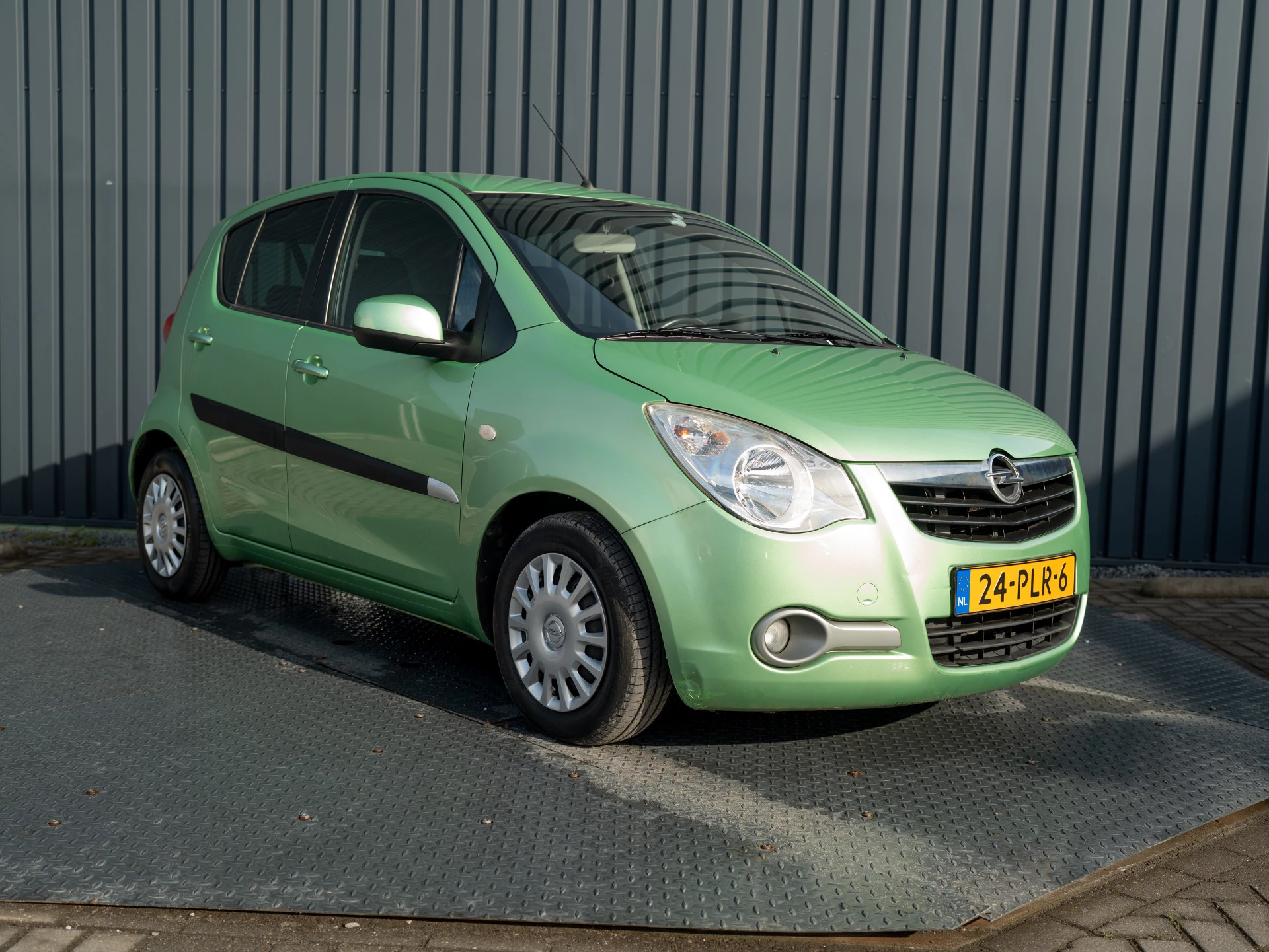 Hoofdafbeelding Opel Agila