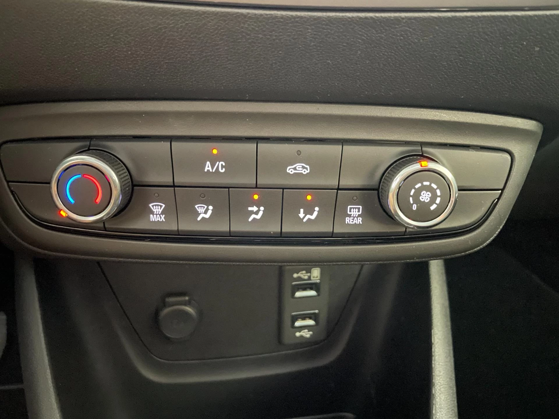 Hoofdafbeelding Opel Crossland X