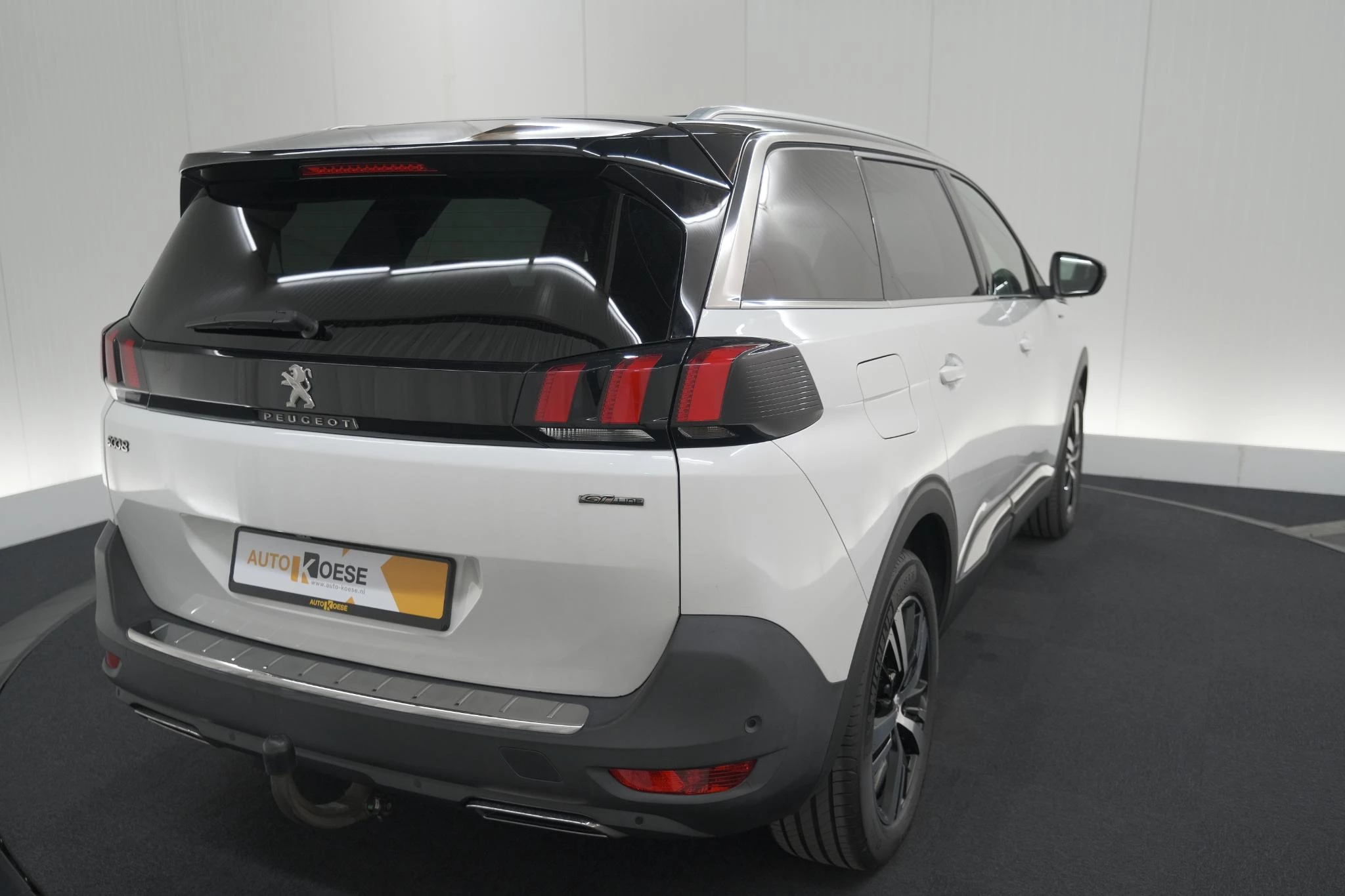 Hoofdafbeelding Peugeot 5008