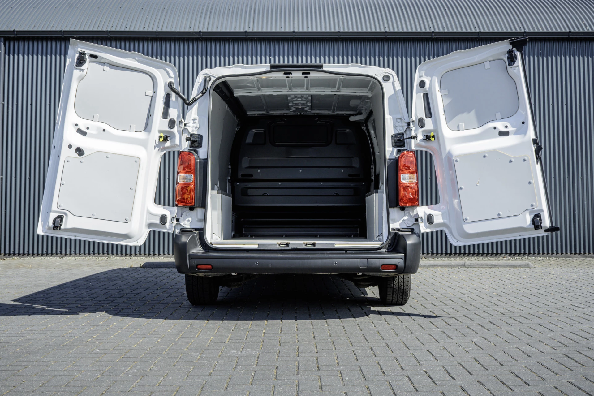 Hoofdafbeelding Opel Vivaro-e