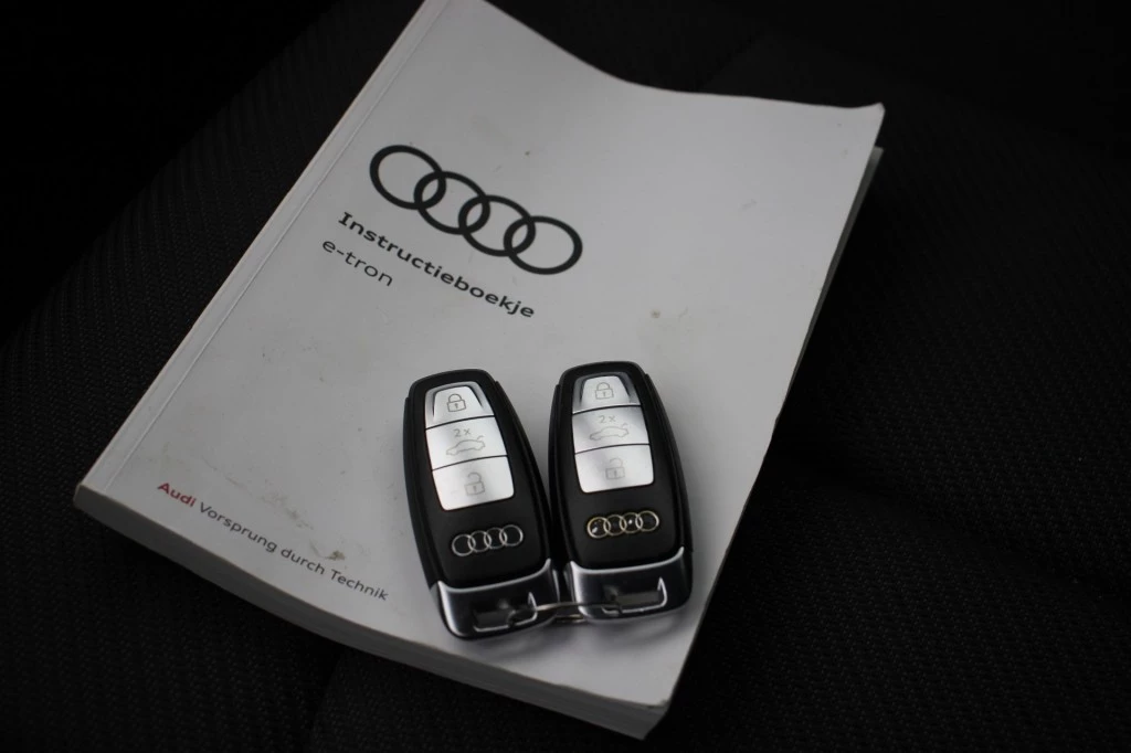 Hoofdafbeelding Audi e-tron