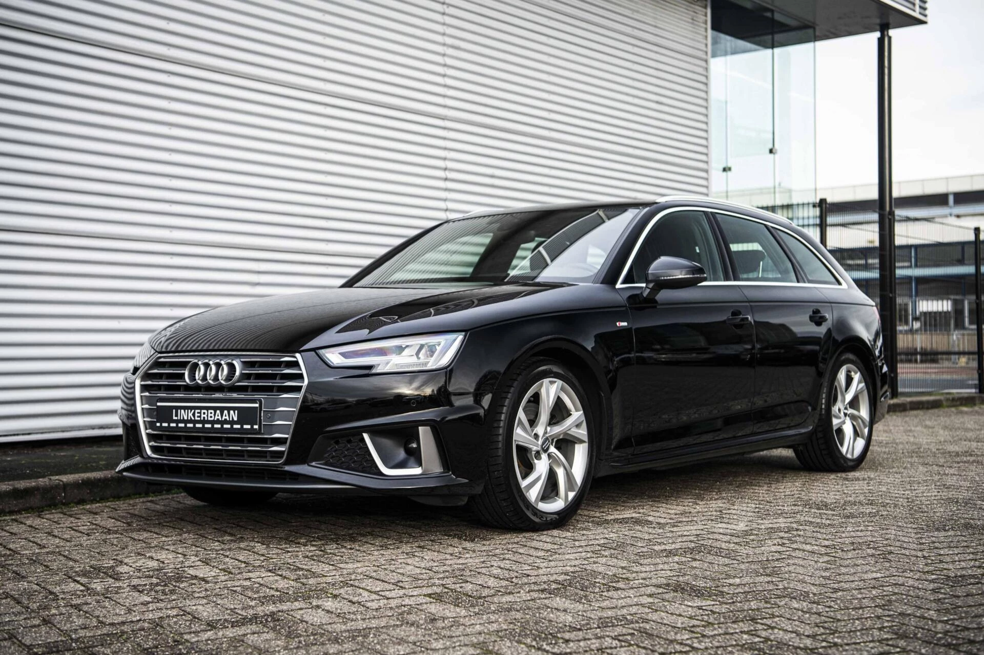 Hoofdafbeelding Audi A4