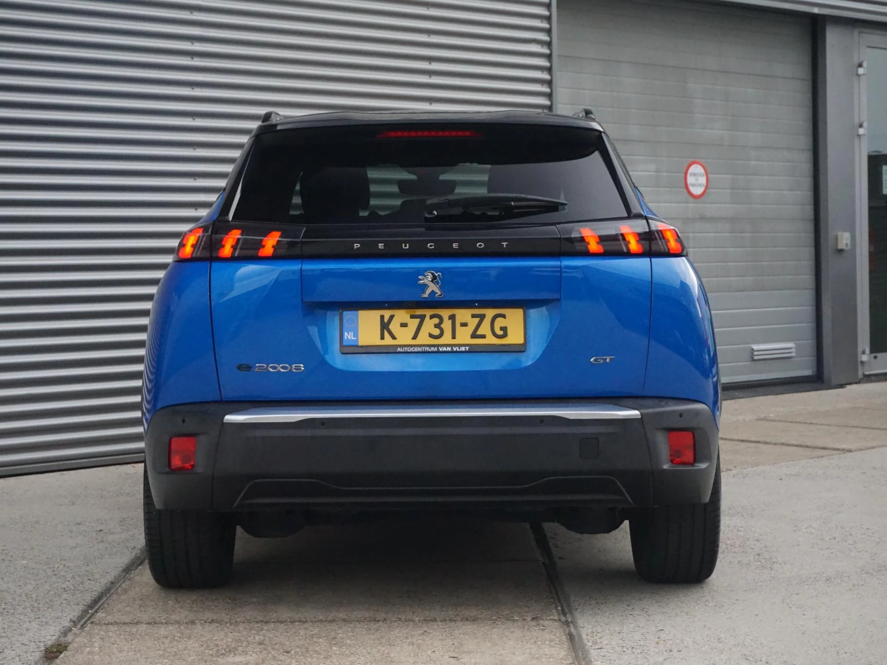 Hoofdafbeelding Peugeot e-2008