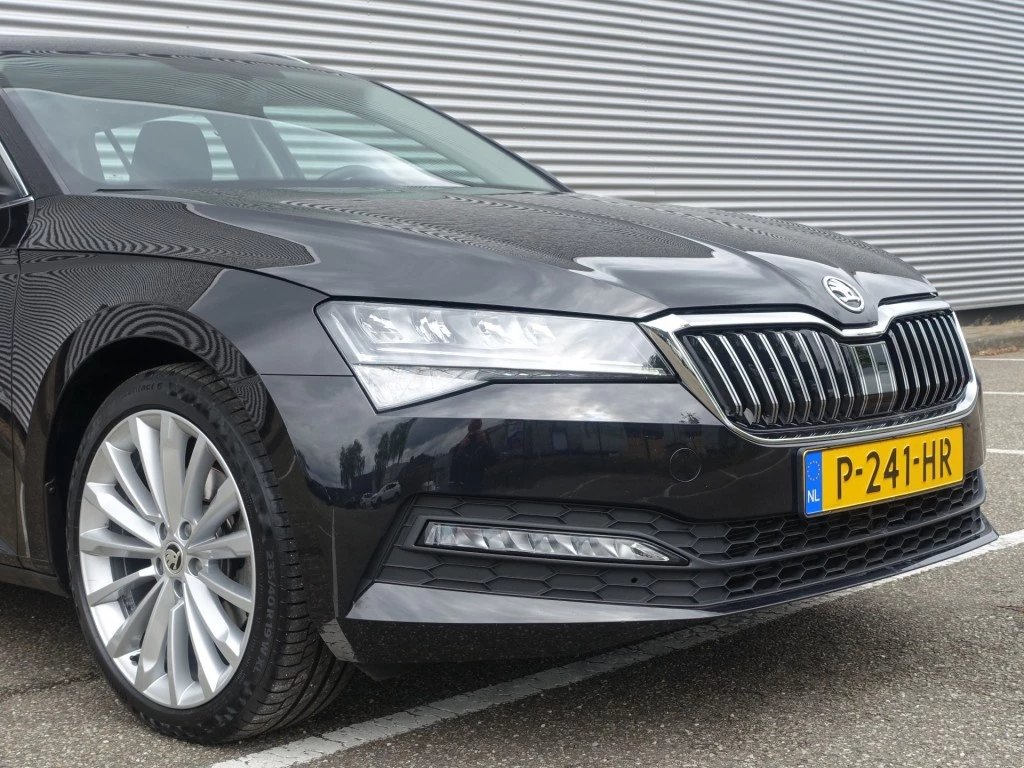 Hoofdafbeelding Škoda Superb