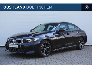 BMW 3 Serie 318i M Sport Automaat / Schuif-kanteldak / Sportstoelen / Comfort Access / Achteruitrijcamera / Cruise Control