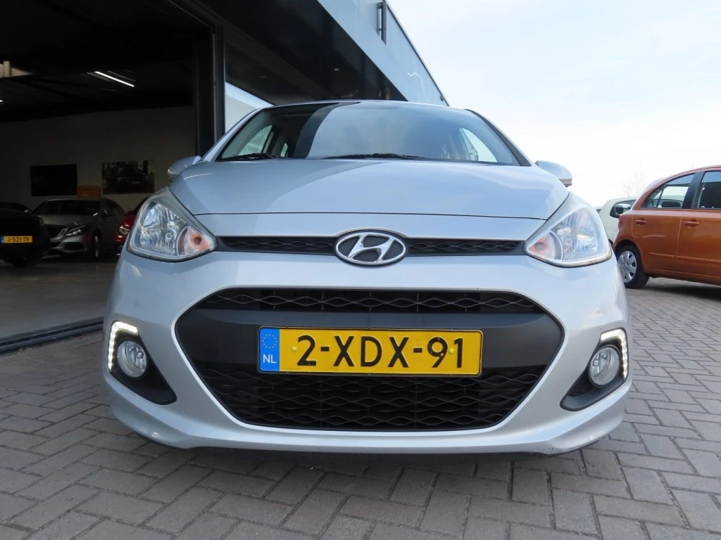 Hoofdafbeelding Hyundai i10