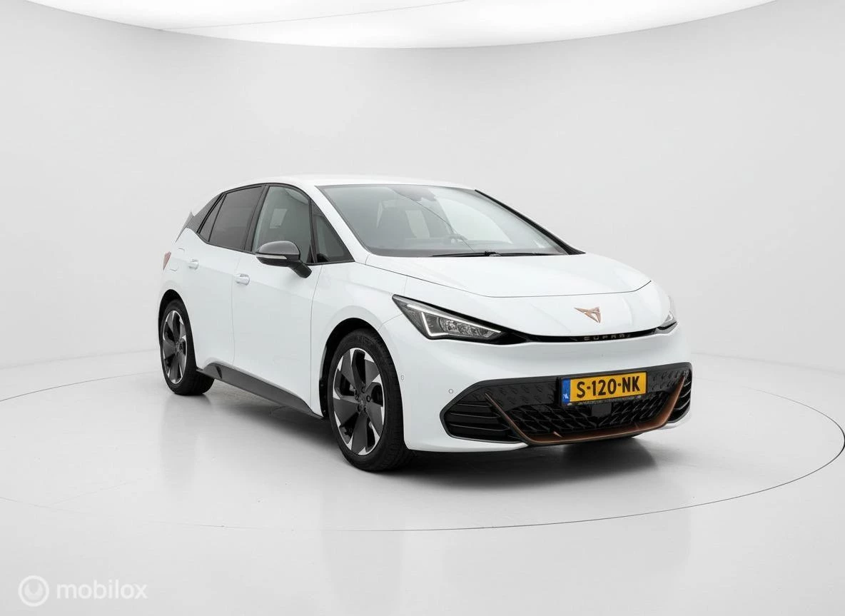 Hoofdafbeelding CUPRA Born