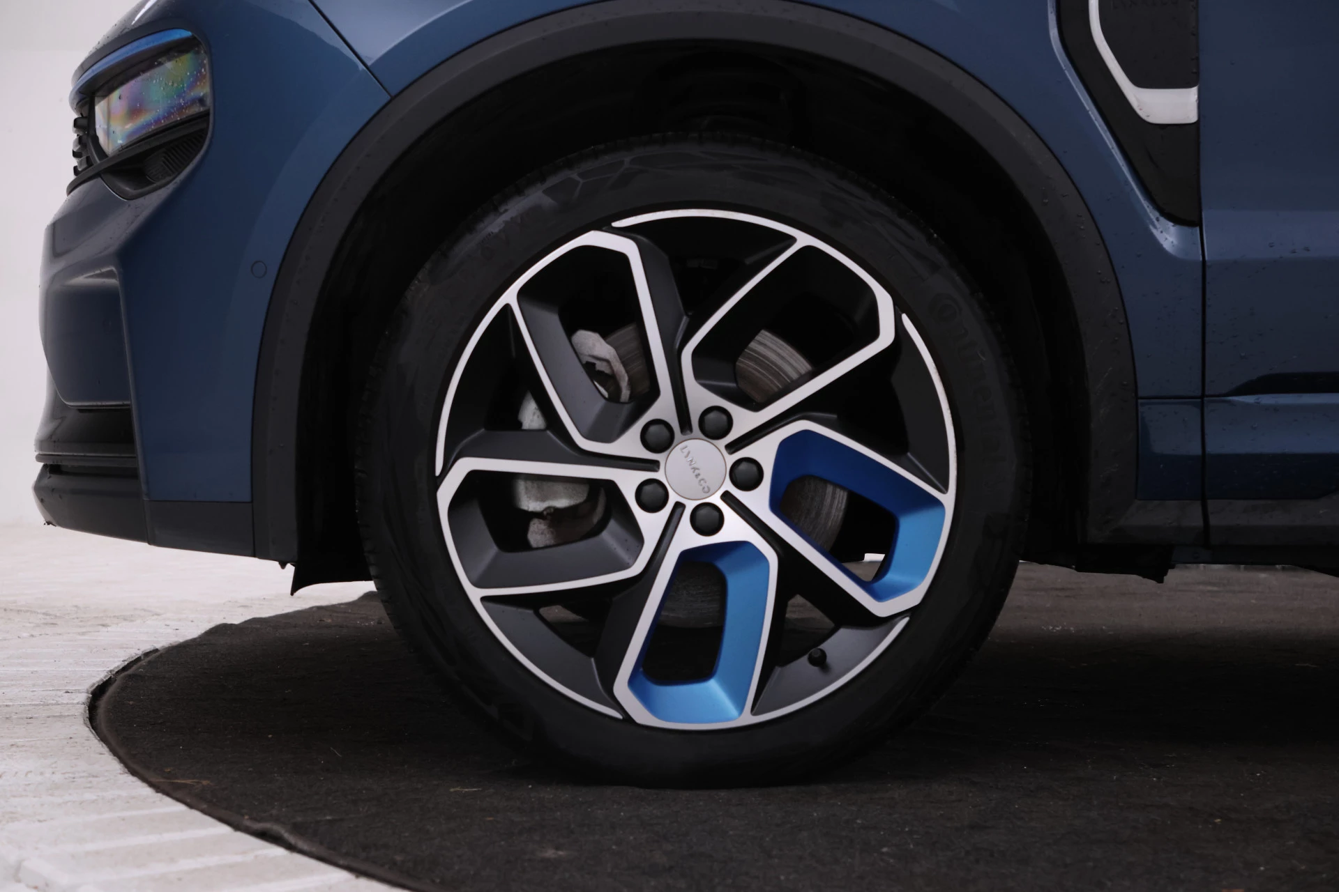 Hoofdafbeelding Lynk & Co 01