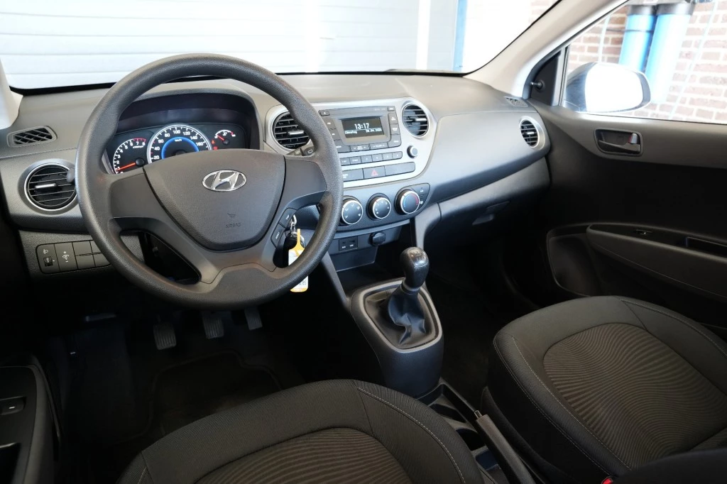Hoofdafbeelding Hyundai i10