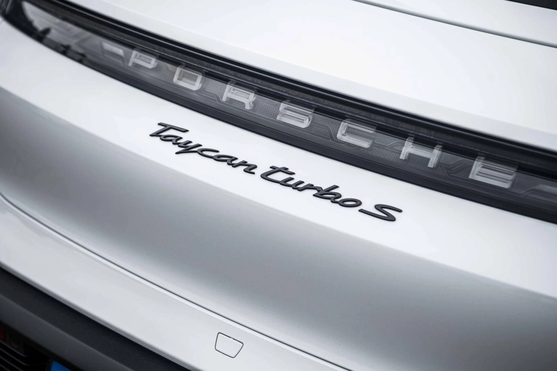 Hoofdafbeelding Porsche Taycan